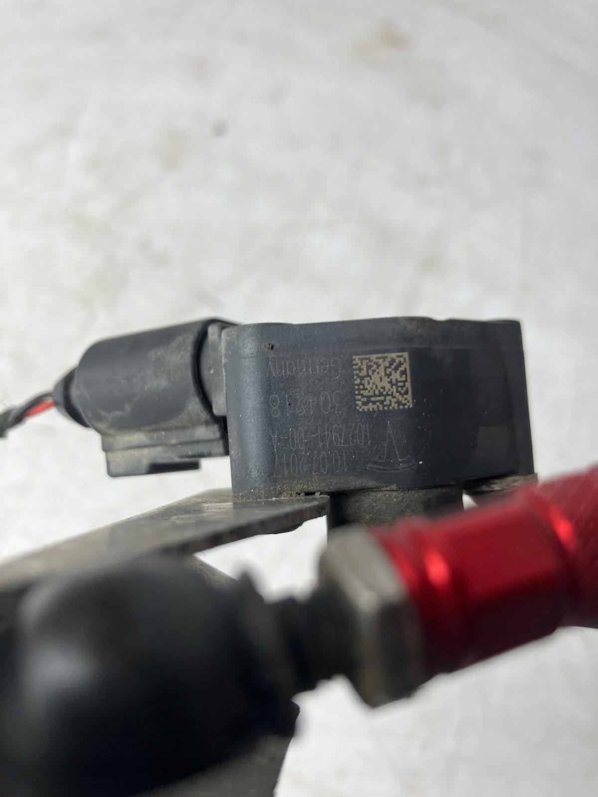 sensor POZIOMOWANIA left front TESLA MODEL S 1027941-00