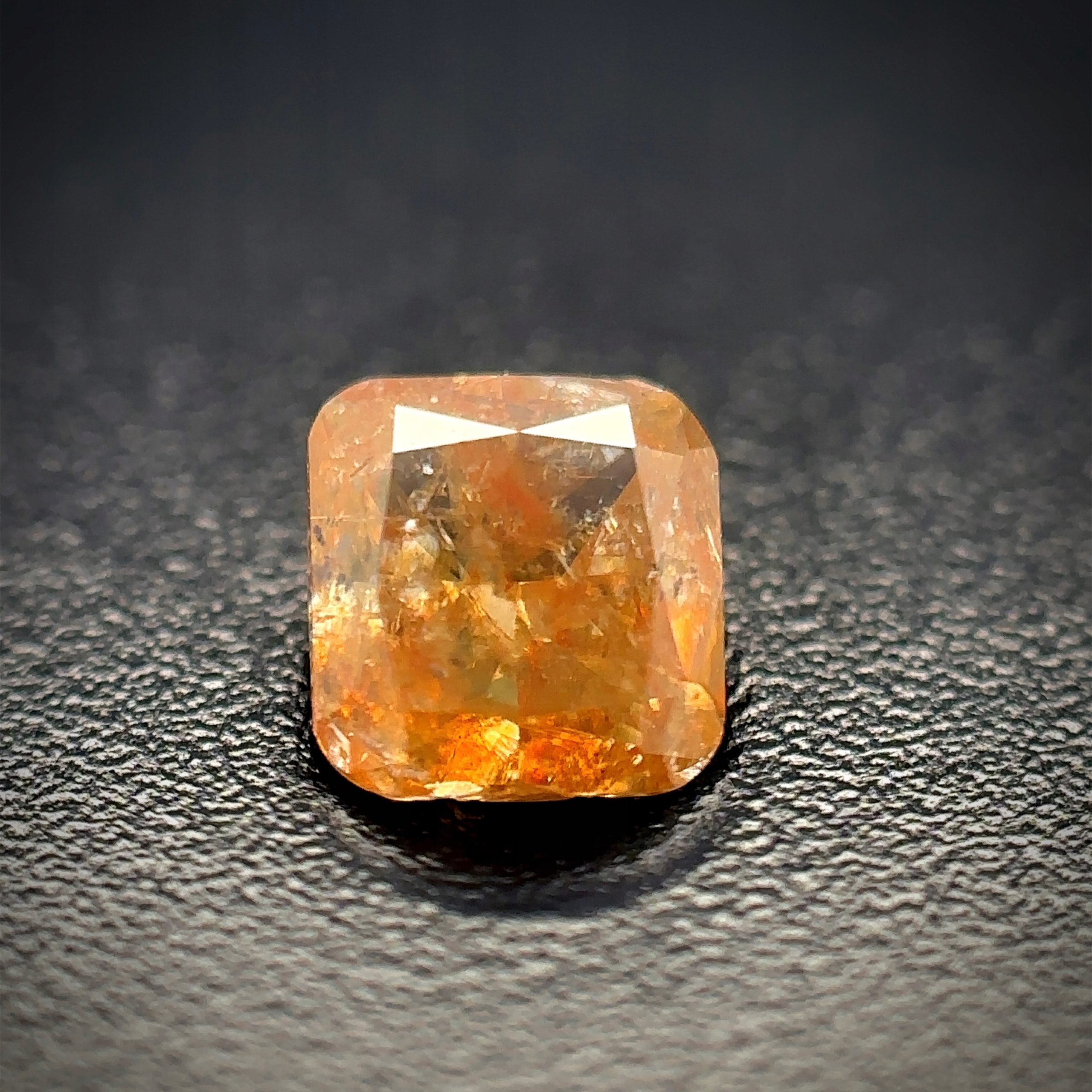 Přírodní Diamant 0.36ct Žlutý Cushion I3 Certifikát Algt
