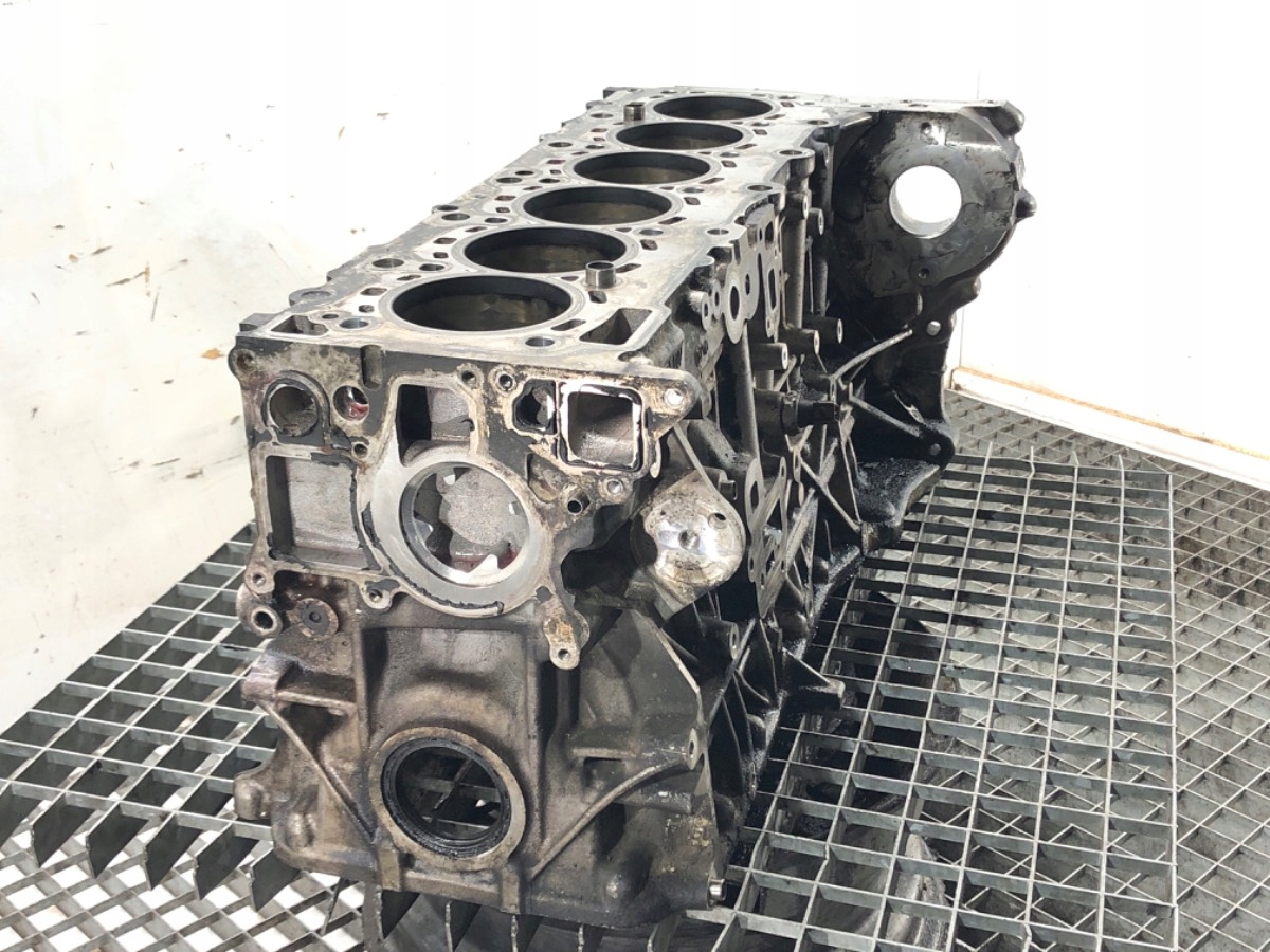BLOK SILNIKA BMW X5 E70 06-13 40d 225kW 306KM 2012 7799978 N57D30A Stan opakowania zastępcze