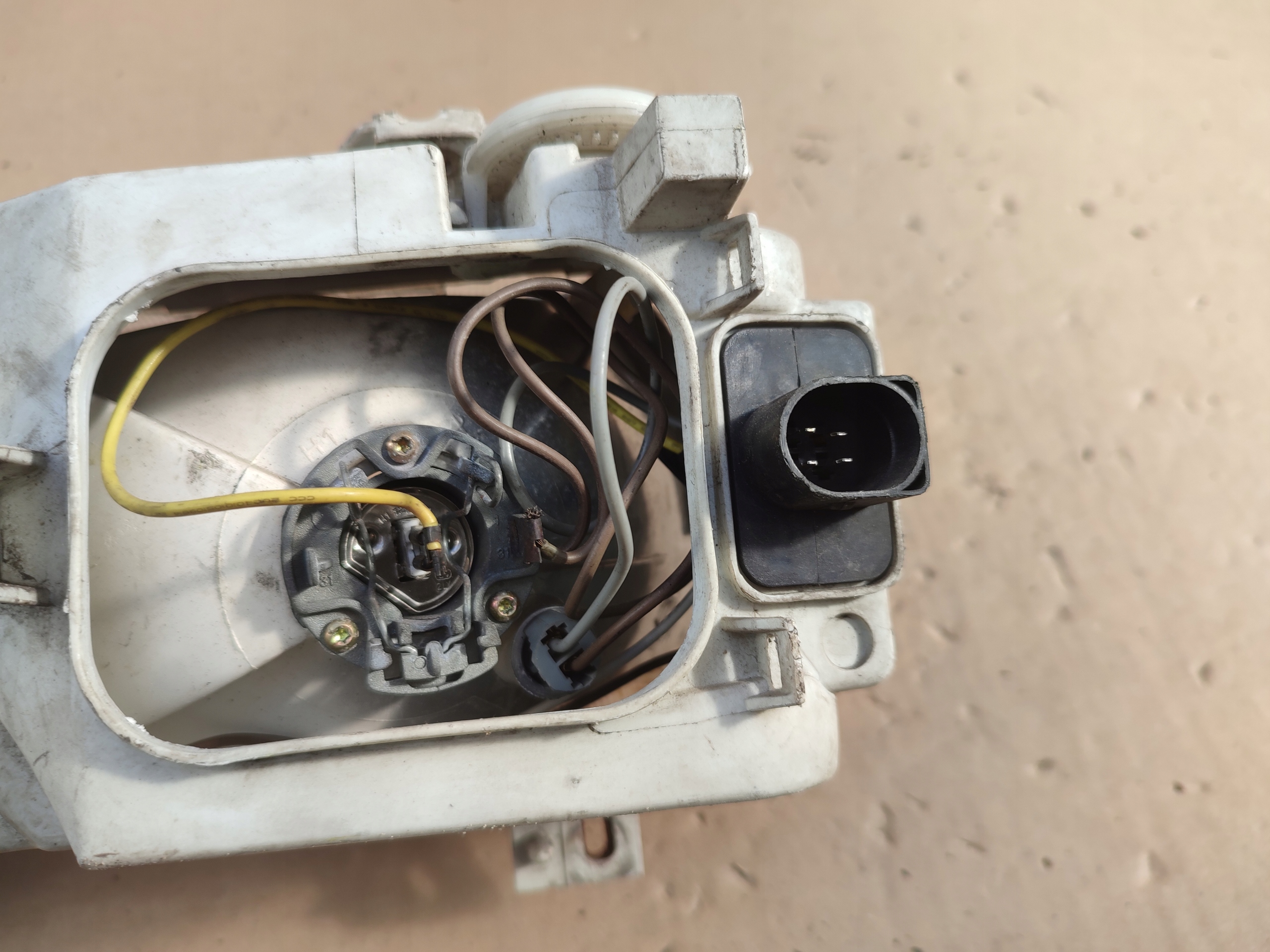 light right front right front Volkswagen Passat B4 141970-00