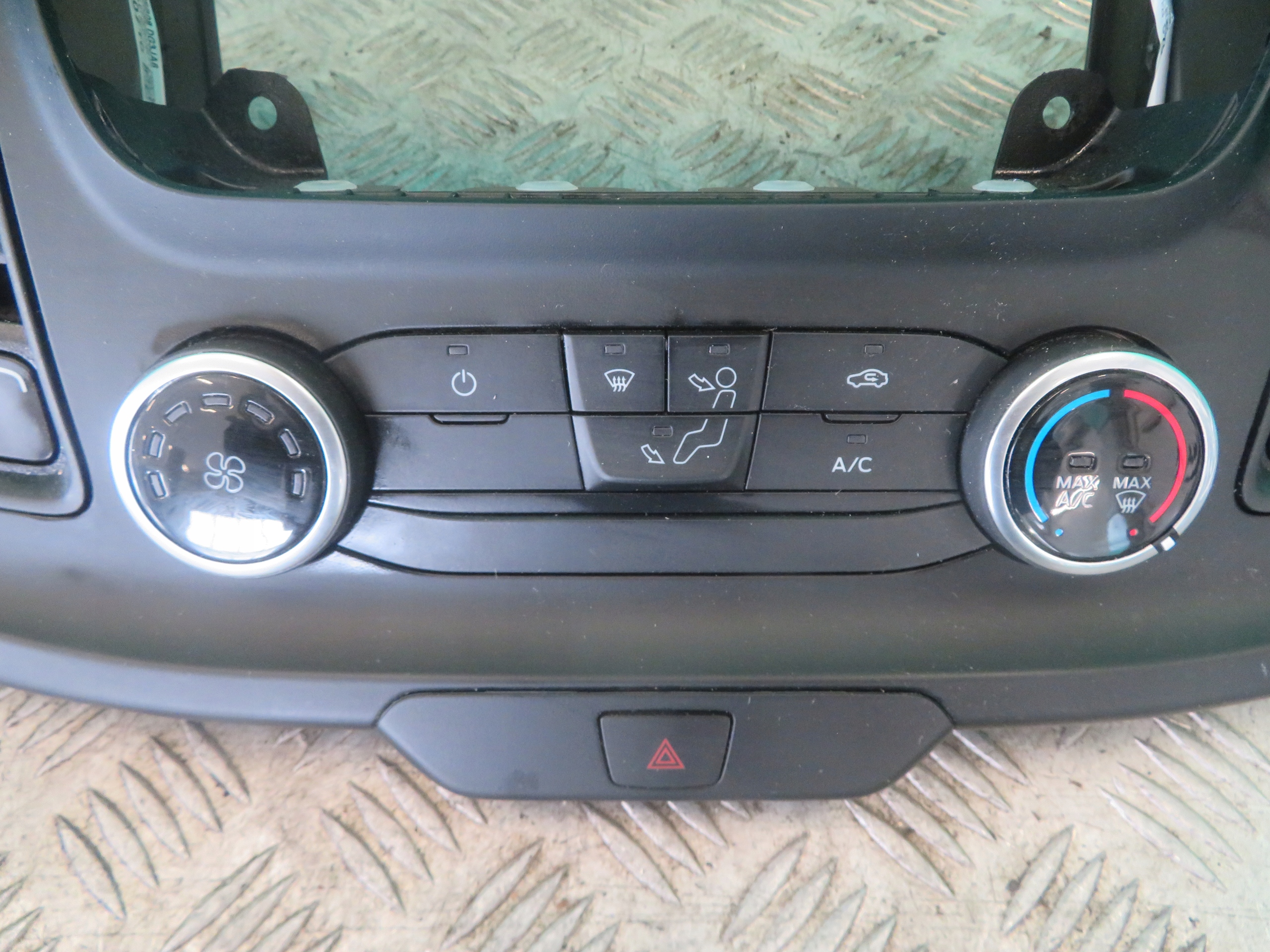 Châssis RADIA Unite commande clima FORD TRANSIT MK8 24R KK2T-19980-PA