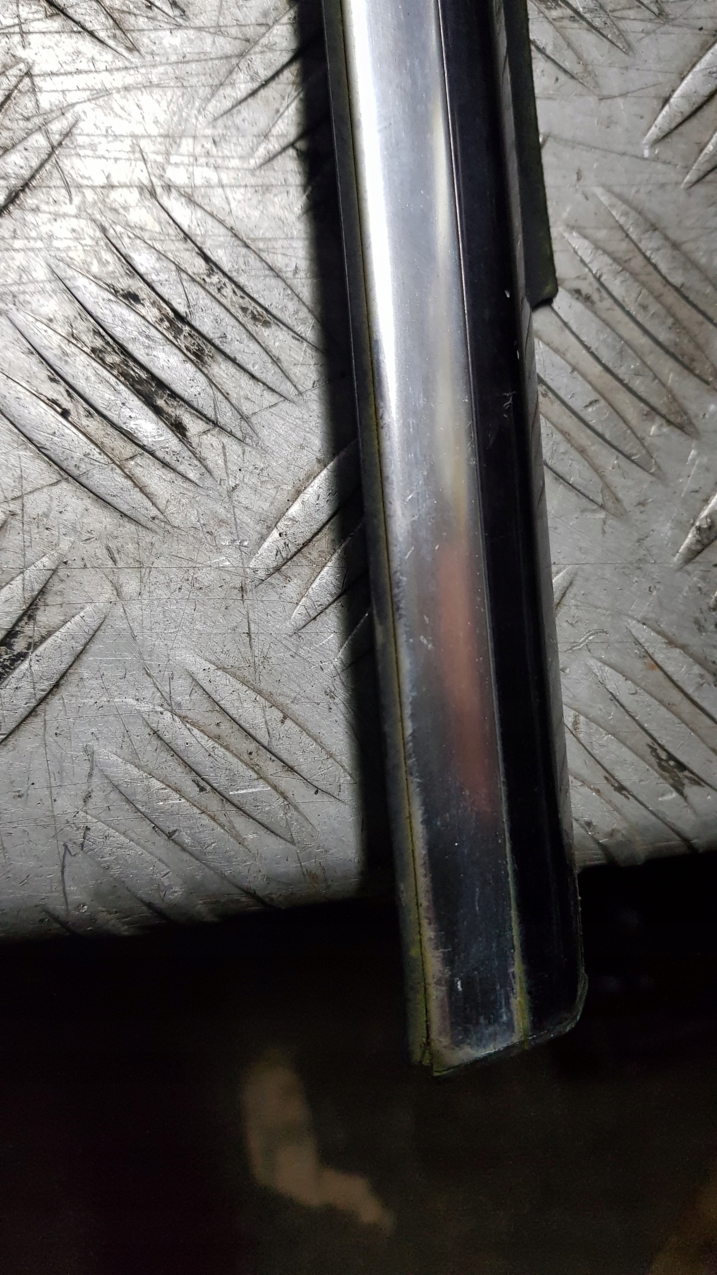 MERCEDES W220 moulding dust windows right rear part