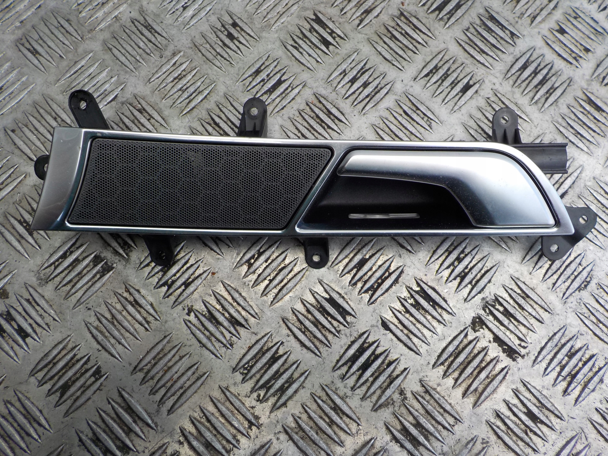 AUDI A6 C6 handle left front inner 4F0837019
