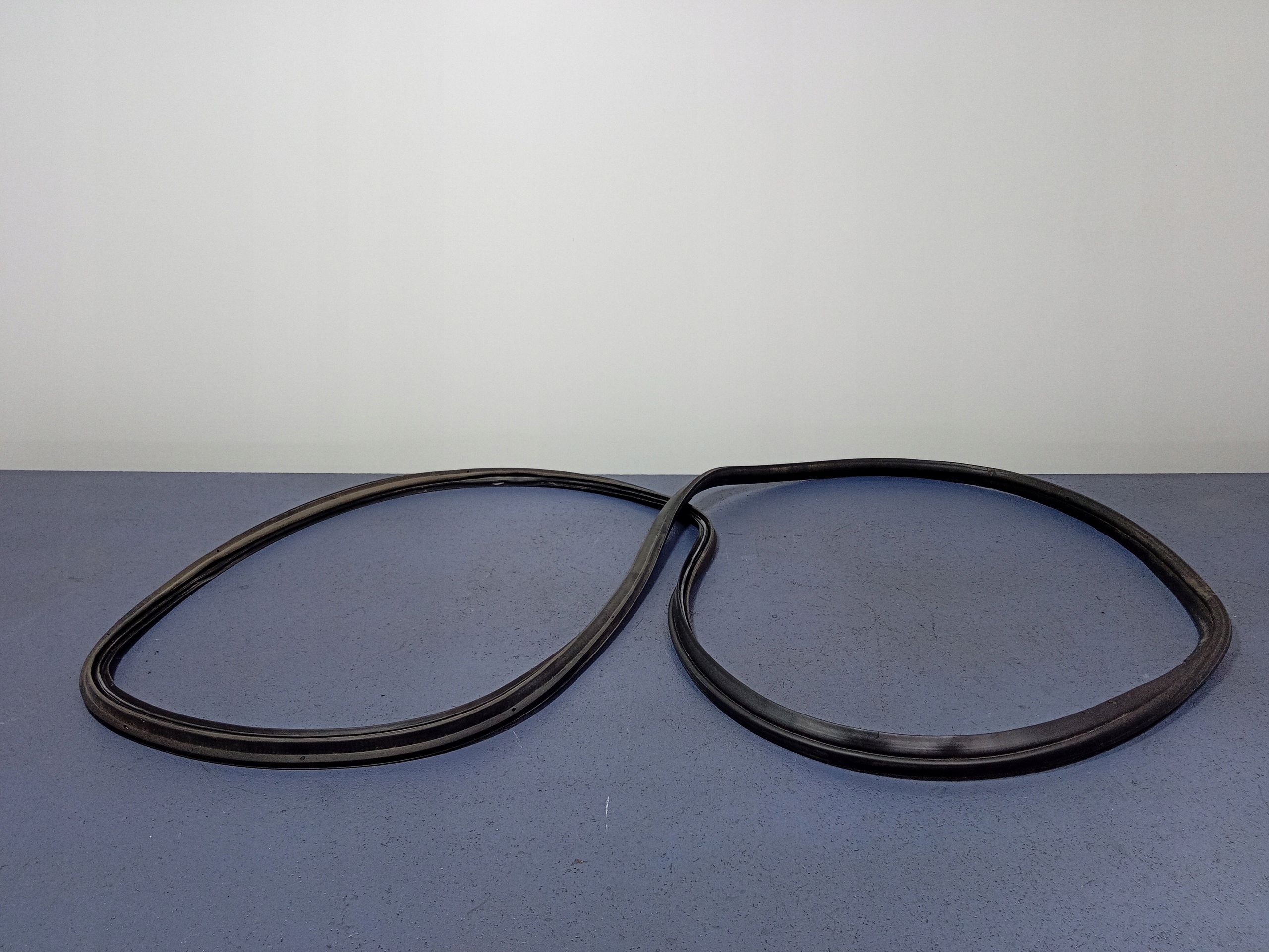 HYUNDAI TERRACAN USZCZELKA POKRYWY BAGAŻNIKA