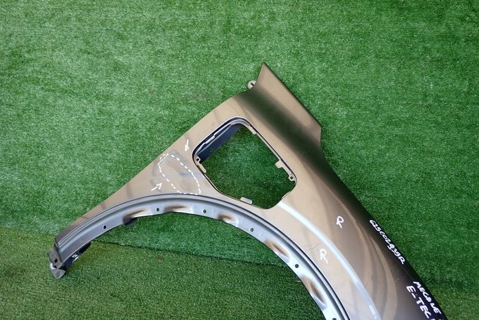 RENAULT EV E-TECH fender right front front