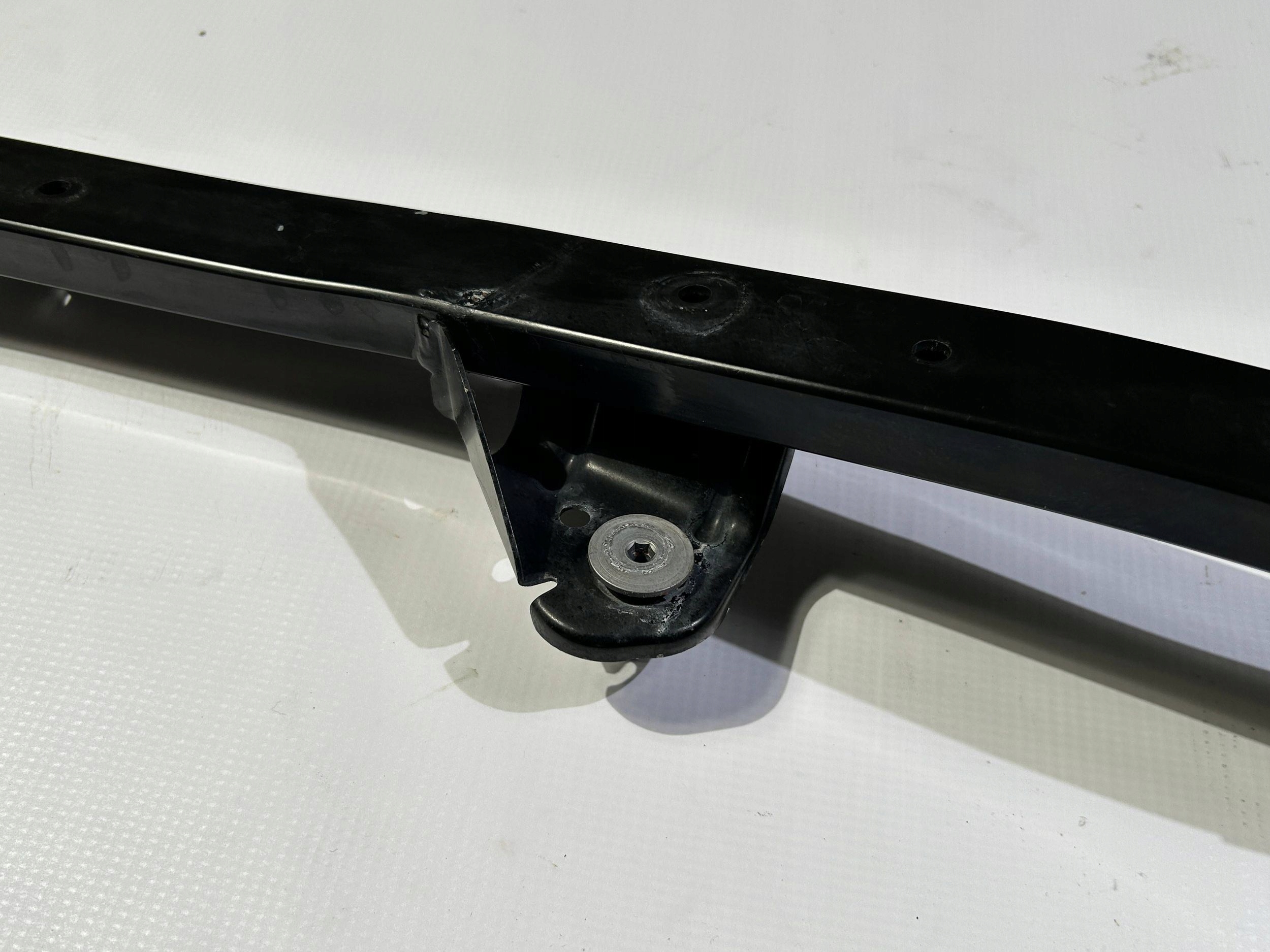 brace sider front pillar front Maserati Quattroporte 2013