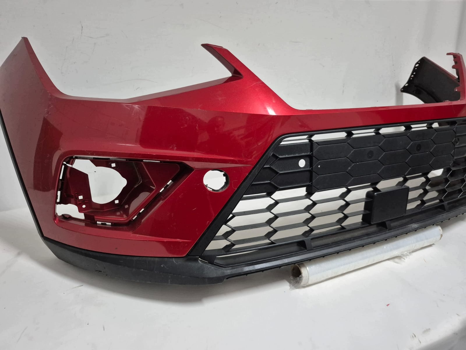 SEAT ARONA 6F9 17- bumper front front grid PDC 6F9807221B