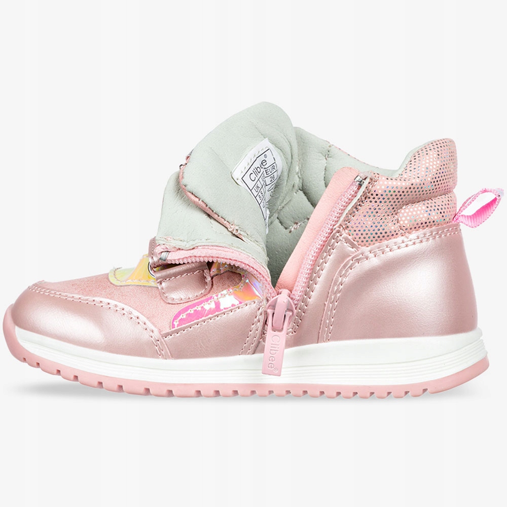 BOTKI DZIEWCZĘCE NA RZEPY ZE SKÓRZANĄ WKŁADKĄ r 26 Bohater brak