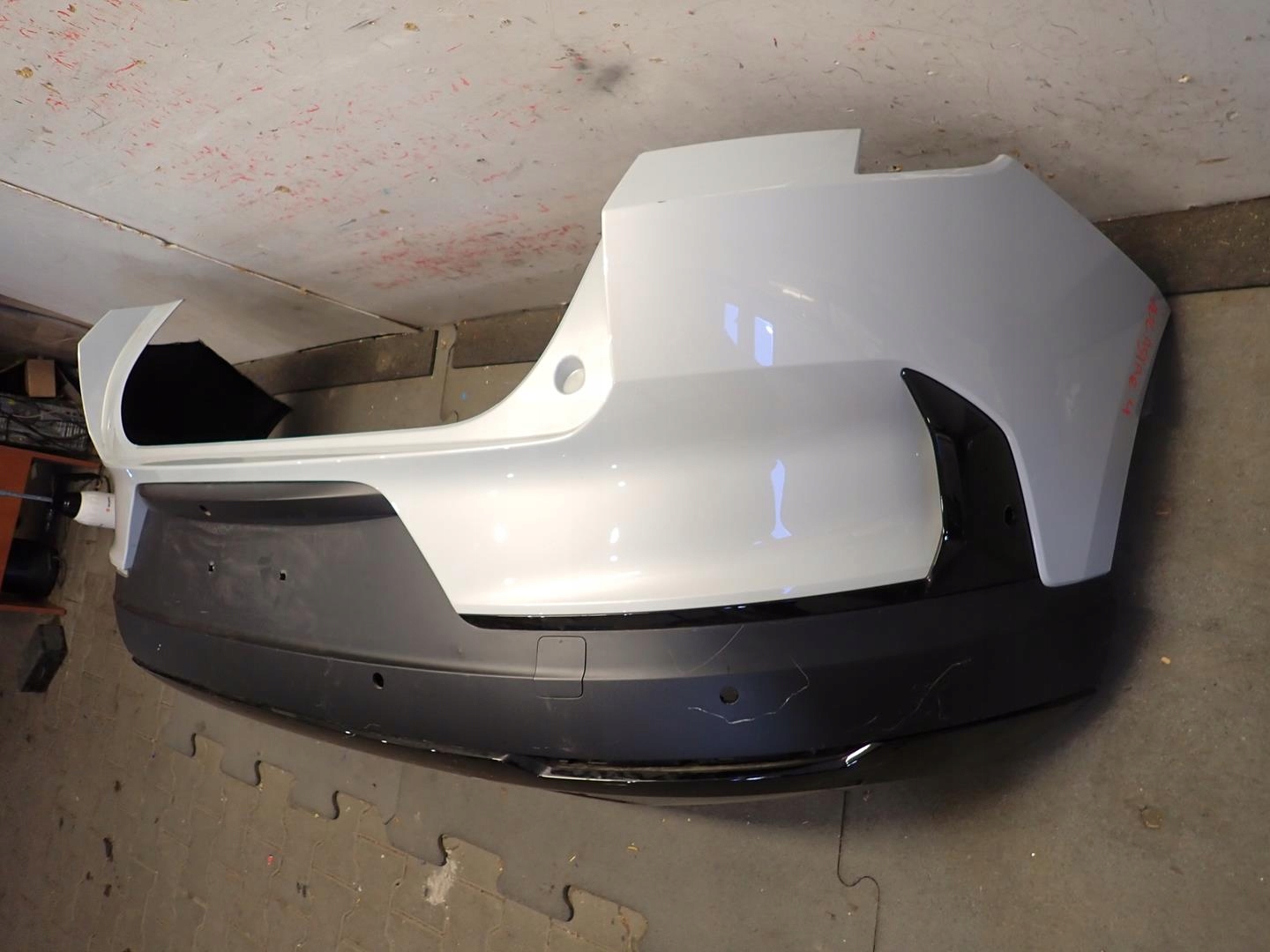 bumper rear part rear POLESTAR 4 2023