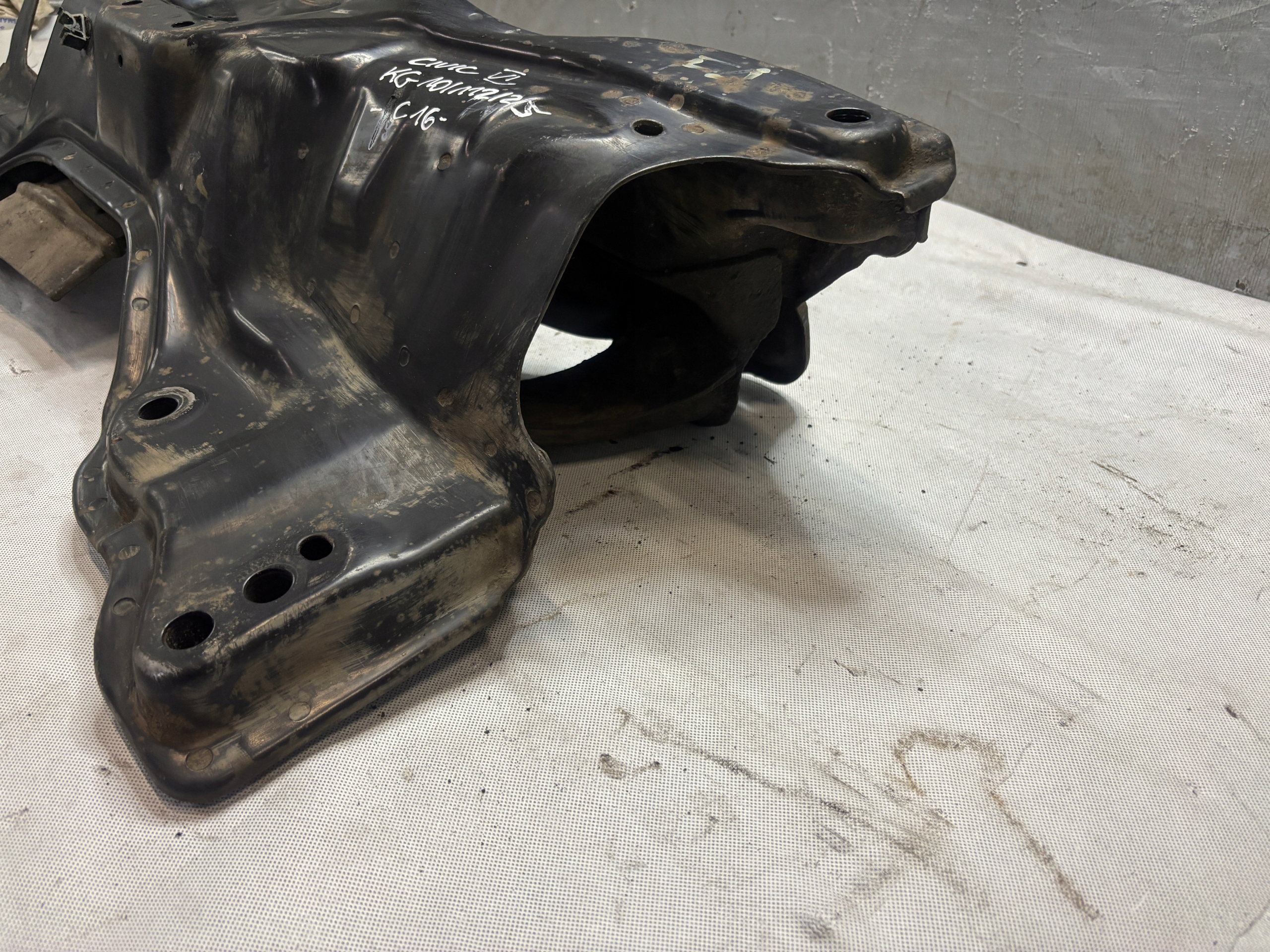 subframe axle beam front Honda Civic VI 6 EJ9 1,4B