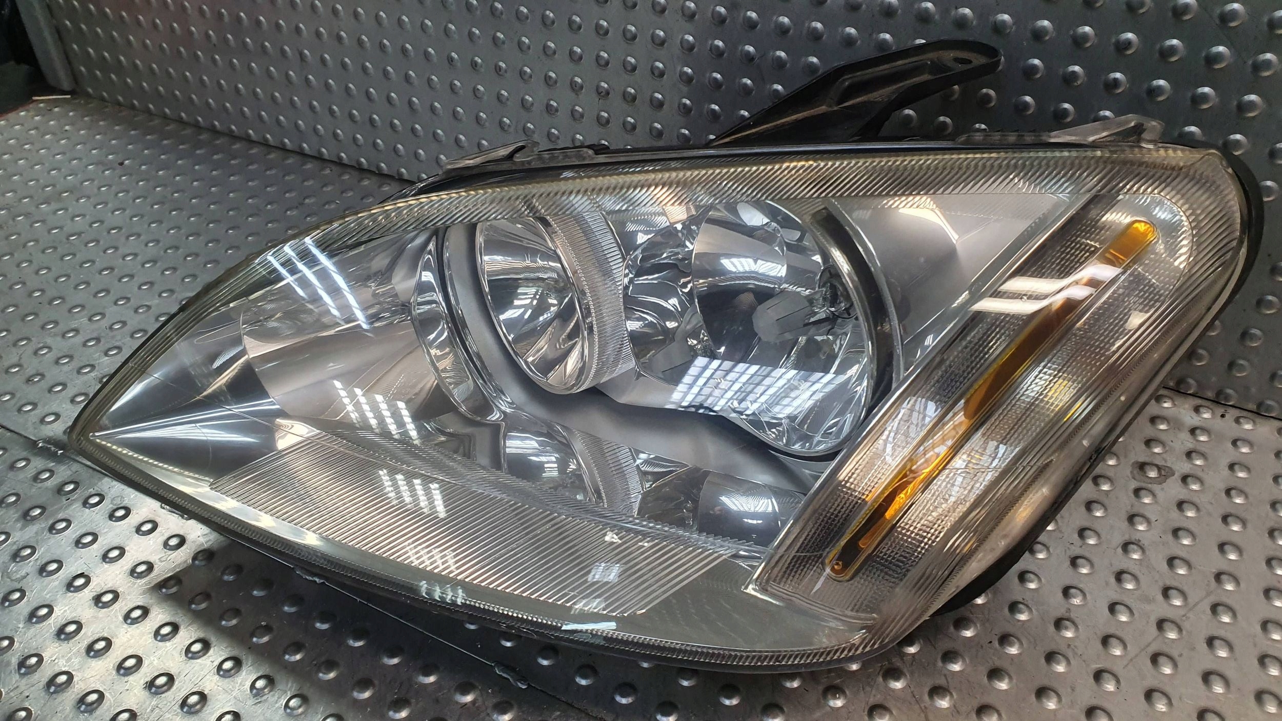 light front left FORD C-MAX MK1 03