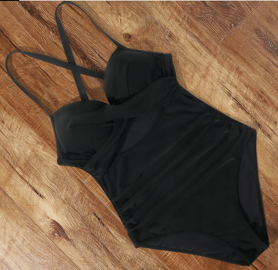 WYSZCZUPLAJĄCY STRÓJ KĄPIELOWY JEDNOCZĘŚCIOWY S Fason majtek figi