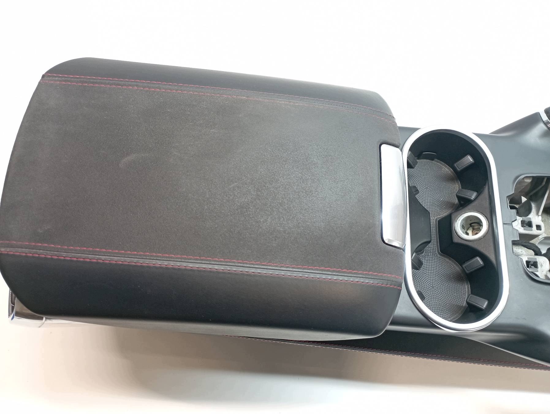 tunnel central armrest GTS red NIC 7P Porsche Cayenne II