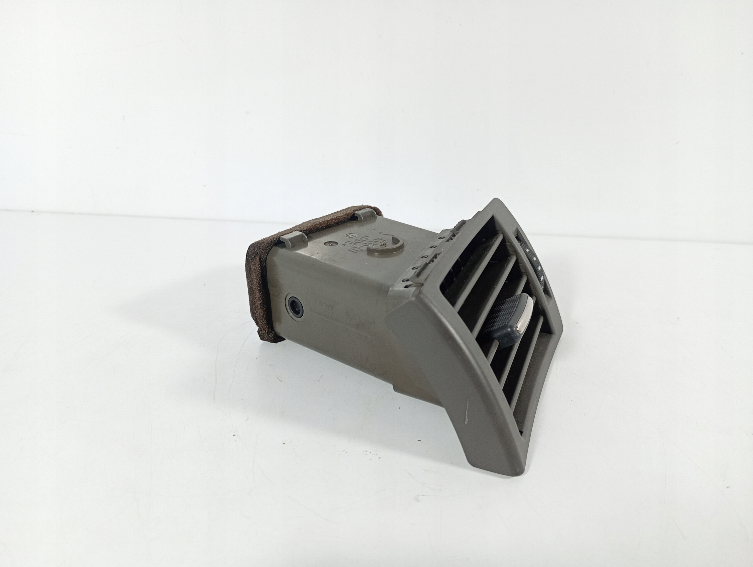 Audi A4 B6 00-05 grid KRATKI air conditioning devices air left driver´s 8E0820901E