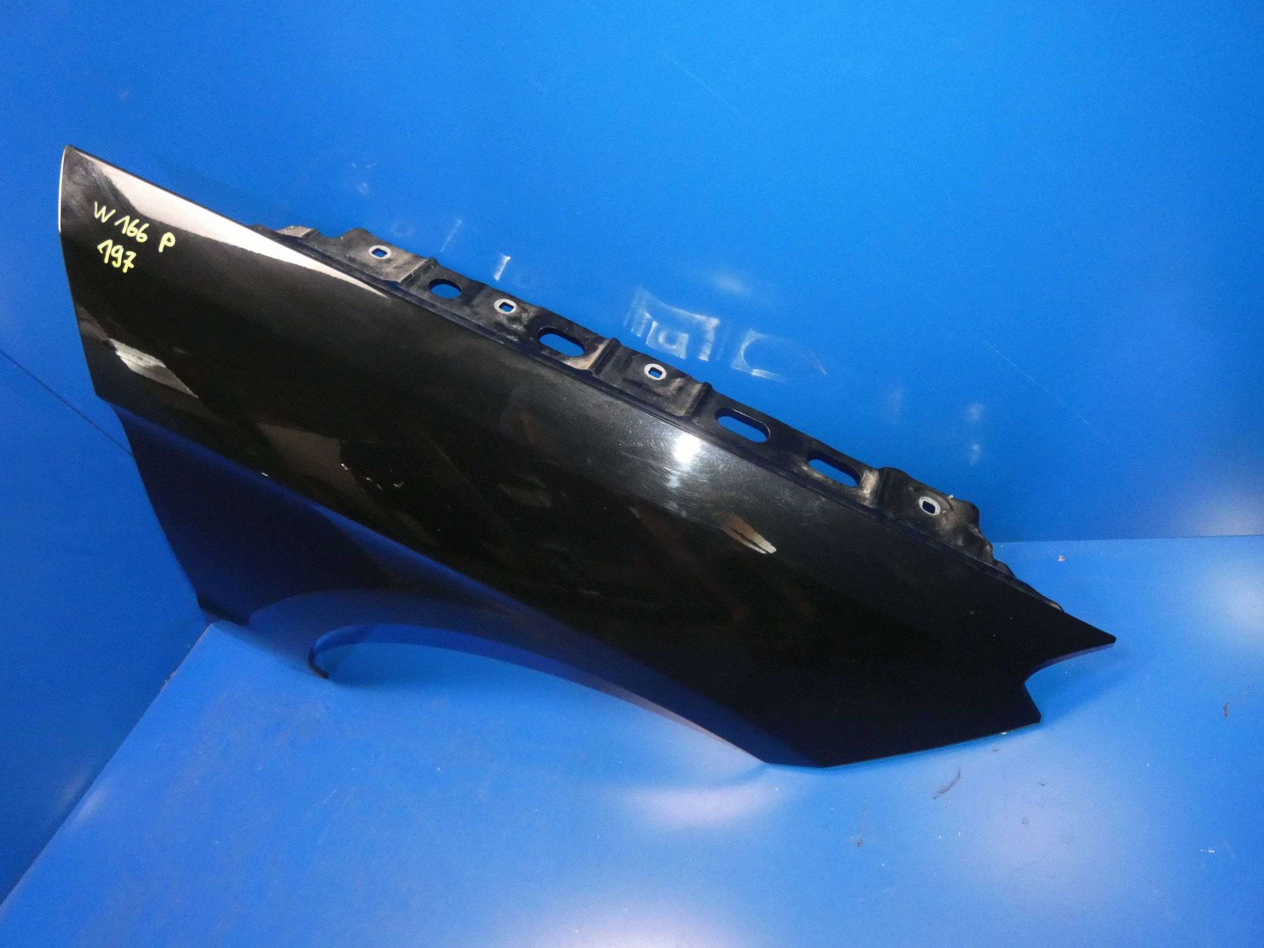 MERCEDES ML W166 fender right front front 197