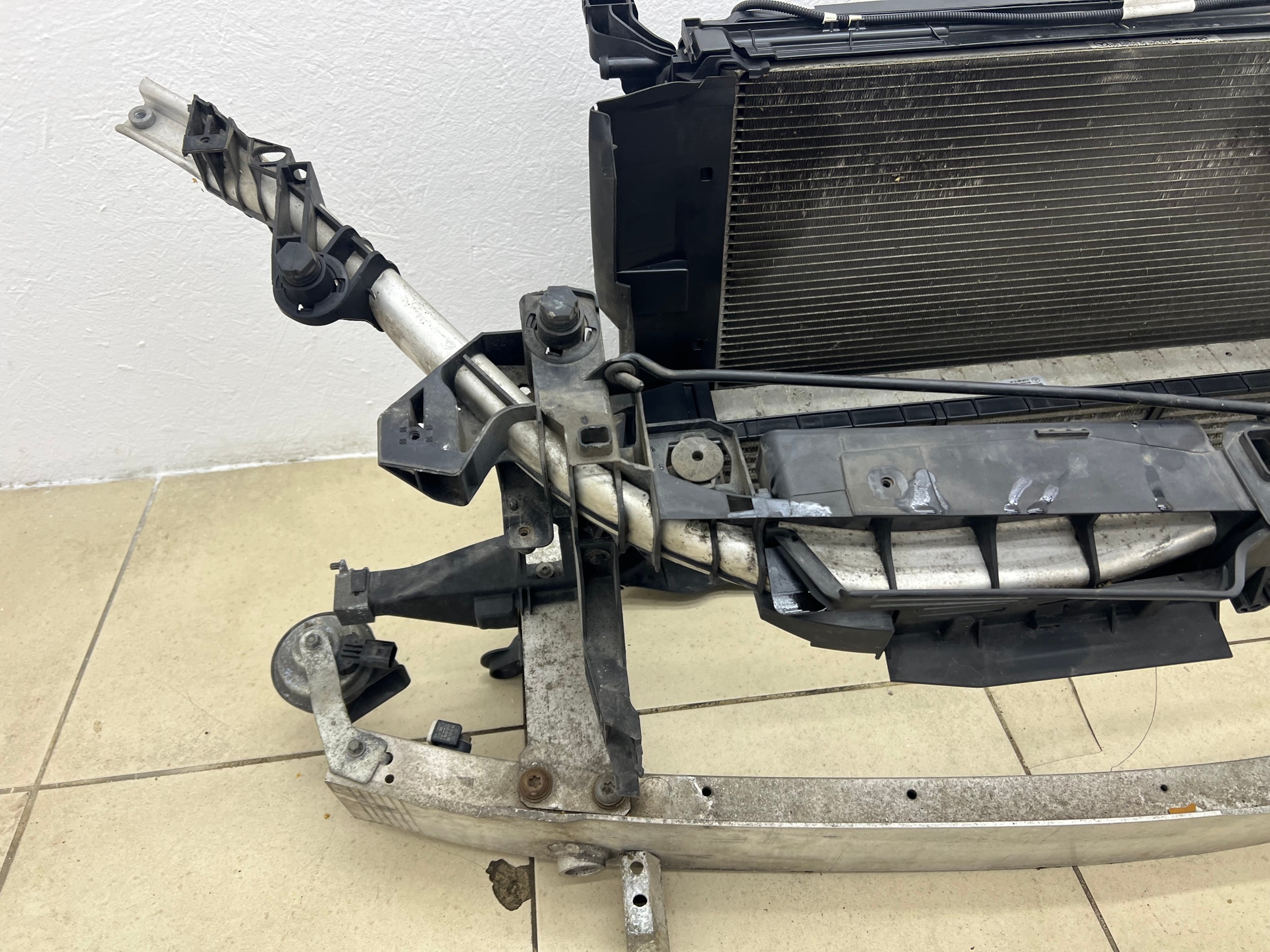 MERCEDES B class W246 1.6 CGI 90KW 122KM front body wall front radiator KOMPLE