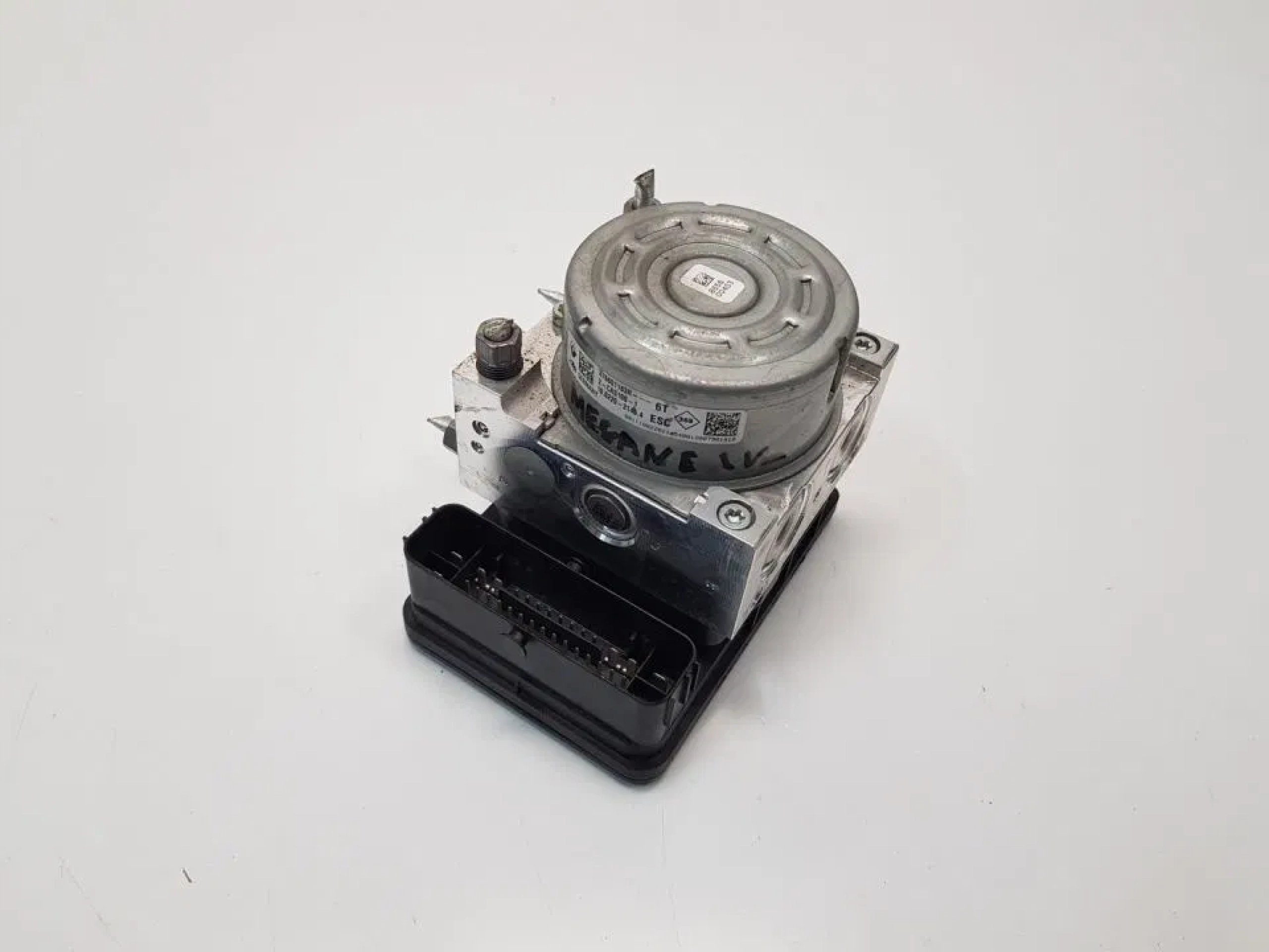 насос 476601183R renault MEGANE IV