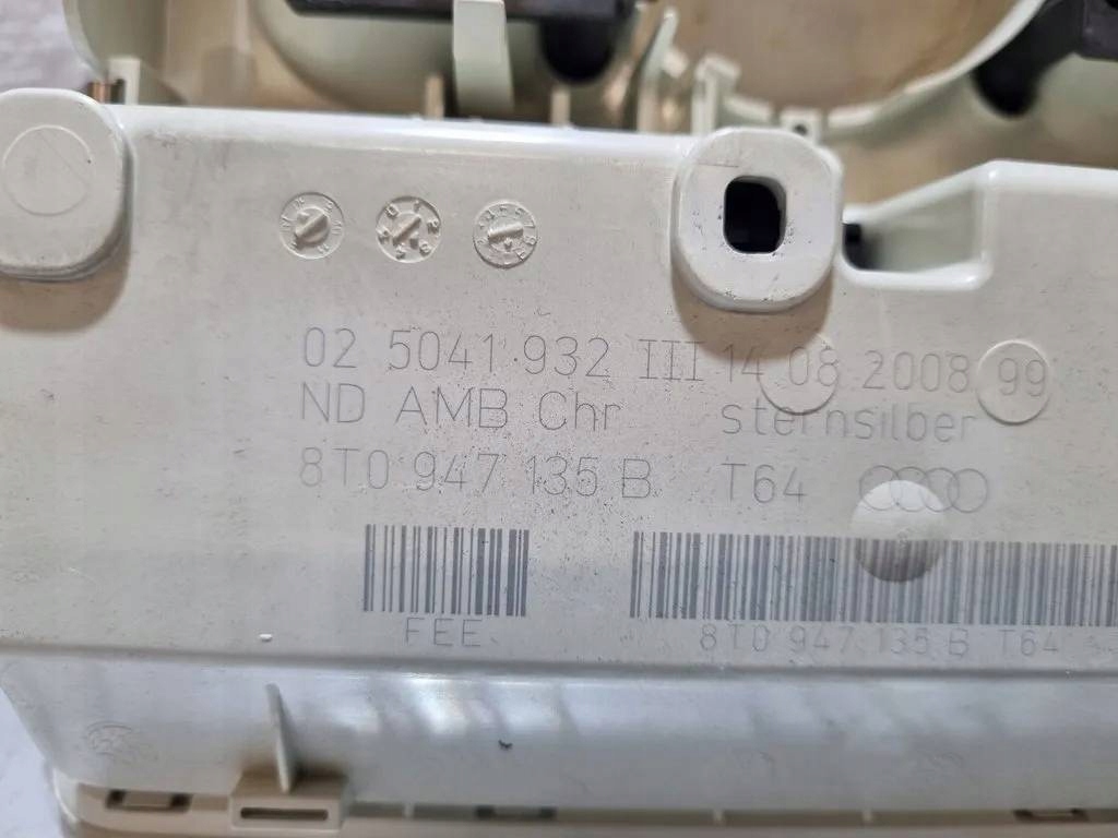 light oswietlenie cabs front Audi A5 8T 2008 8T0947135B