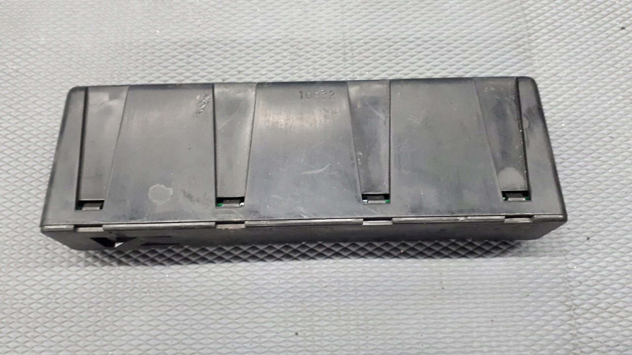 25697239 modul cadillac seville 5