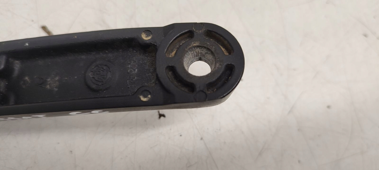 wiper arm right VW Passat CC 2,0 TDI