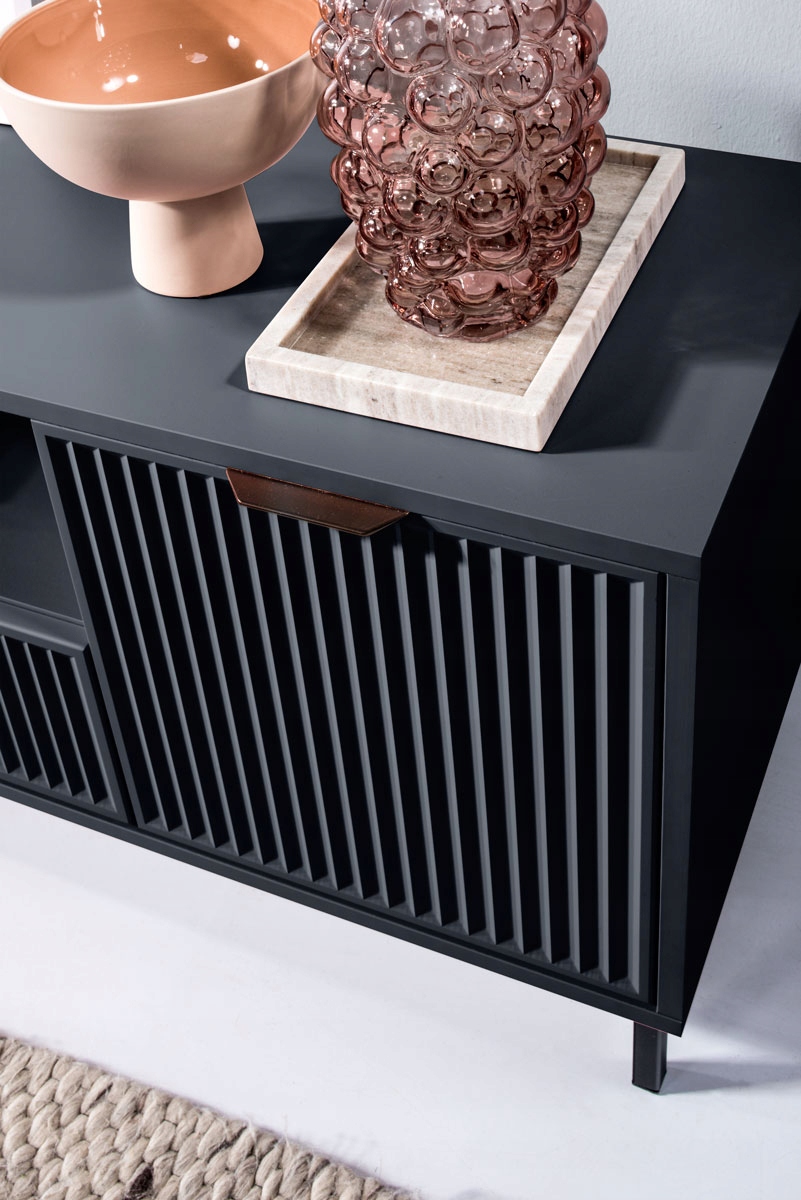 STOLIK SZAFKA LS-4 RTV-165 ryflowane fronty INDIGO + CZARNE NOGI Szerokość mebla 165.3 cm