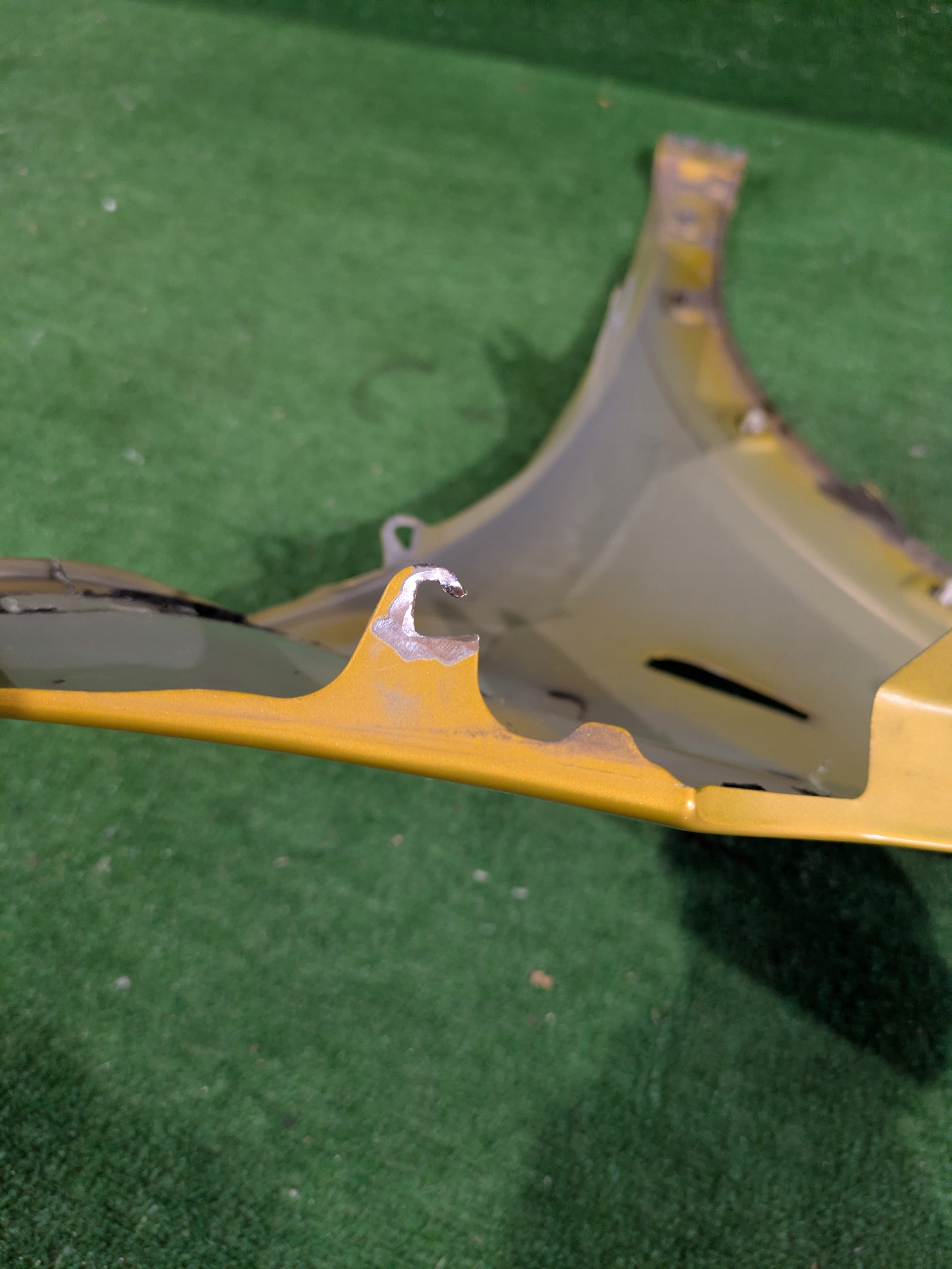 fender front right KIA X-CEED NR.181