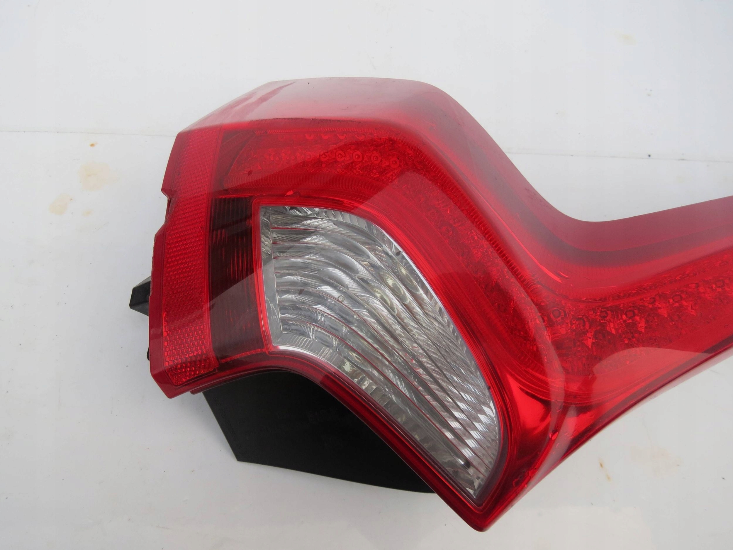 light left/rear part VOLVO V60 and S60 II 31214963 (2013-2018)R.