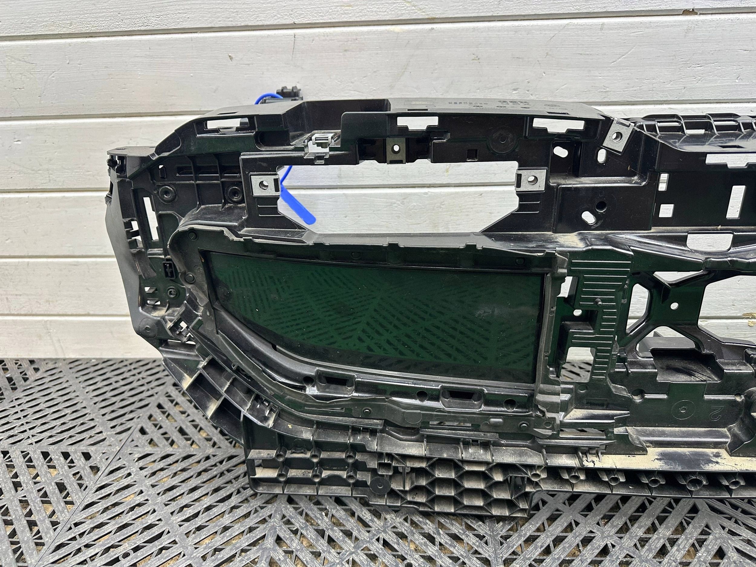 grille radiator (grill) front BMW 5 G60 G61 5A1D079