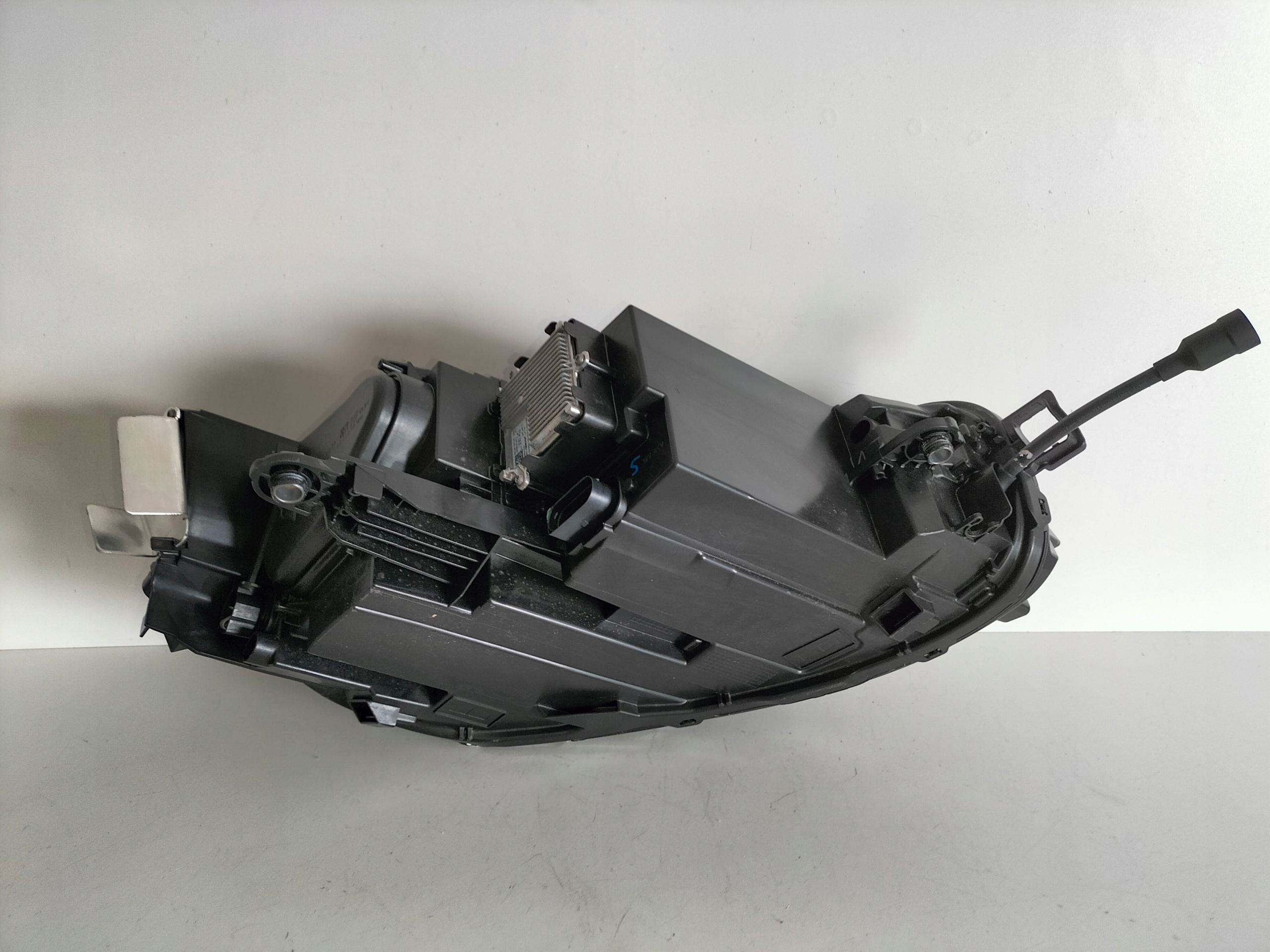 far prednja reflektor lijeva VW PASSAT B9 24- FULL LED