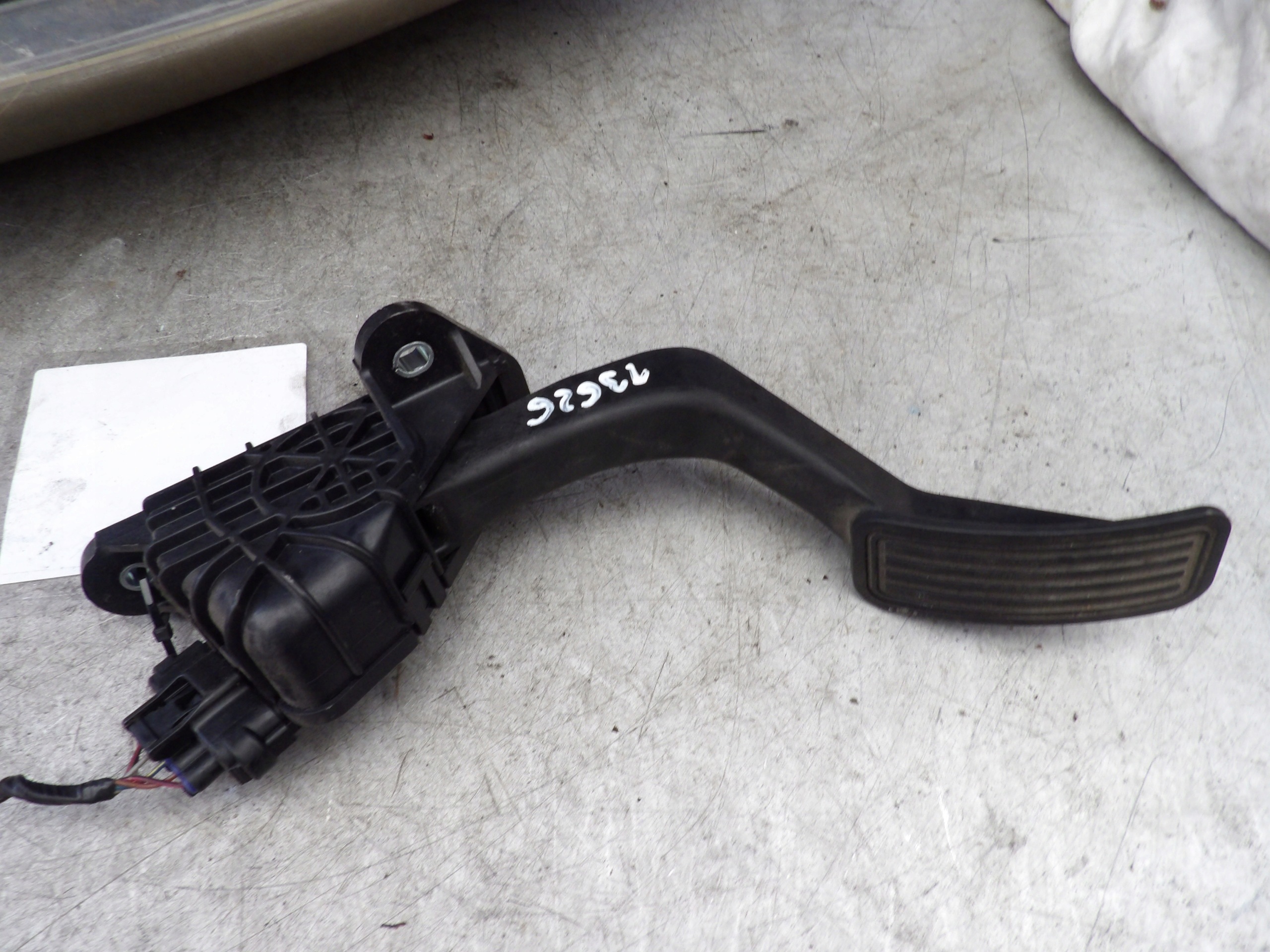 Mazda 6 and lift accelerator pedal