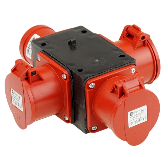 Přenosný Rozvaděč Silový Rozbočovač 3 X 400V 32A/4P Vstup 32A IP44