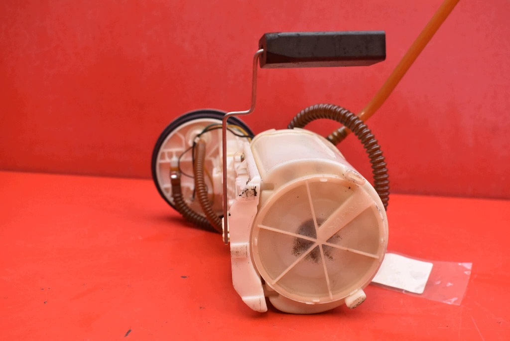 pumpa pumpa goriva 8E0919051B AUDI A4 B6 2.0 20V 130 KM 00-05