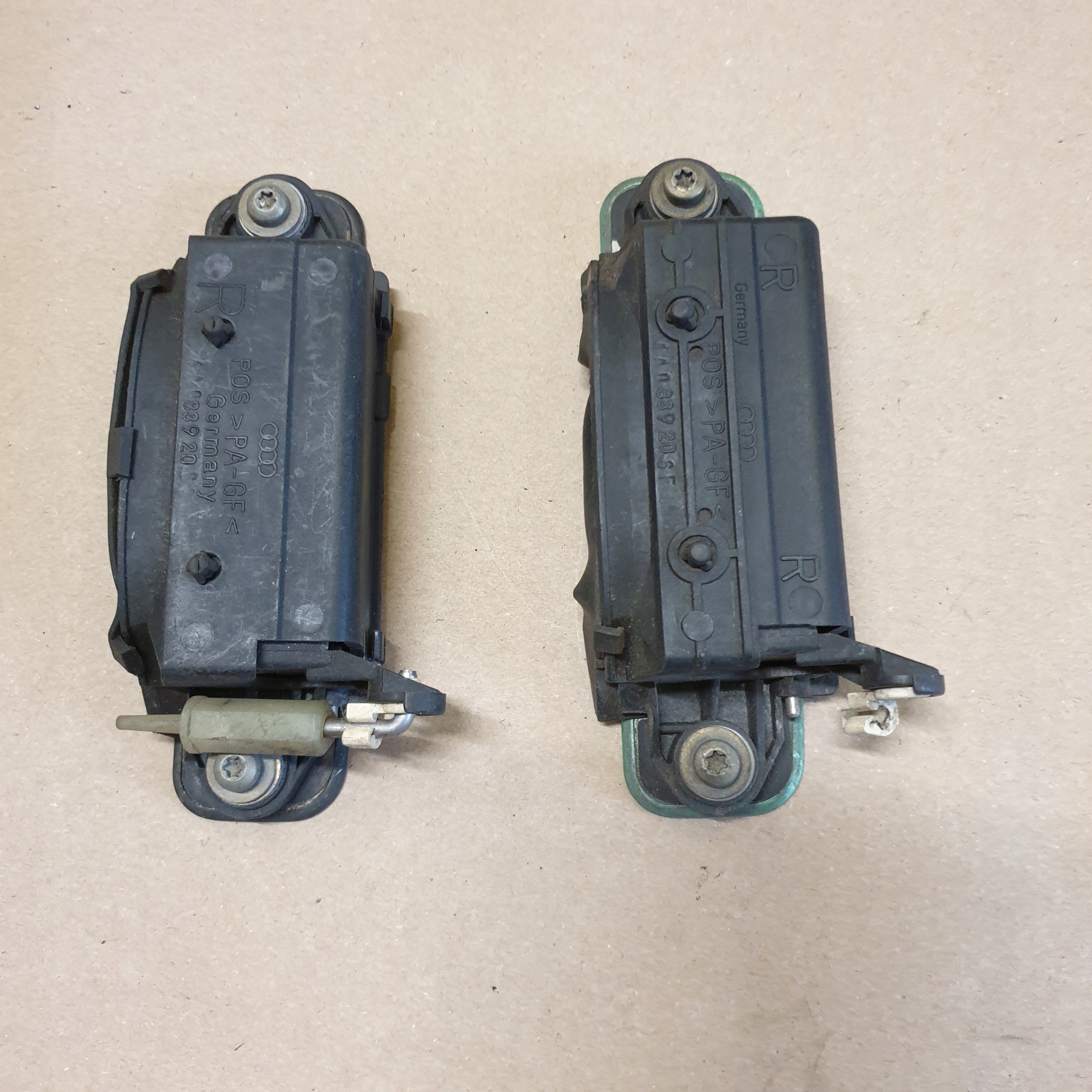 handle exterior right rear part AUDI 80 B4 A4 B5 8D OE