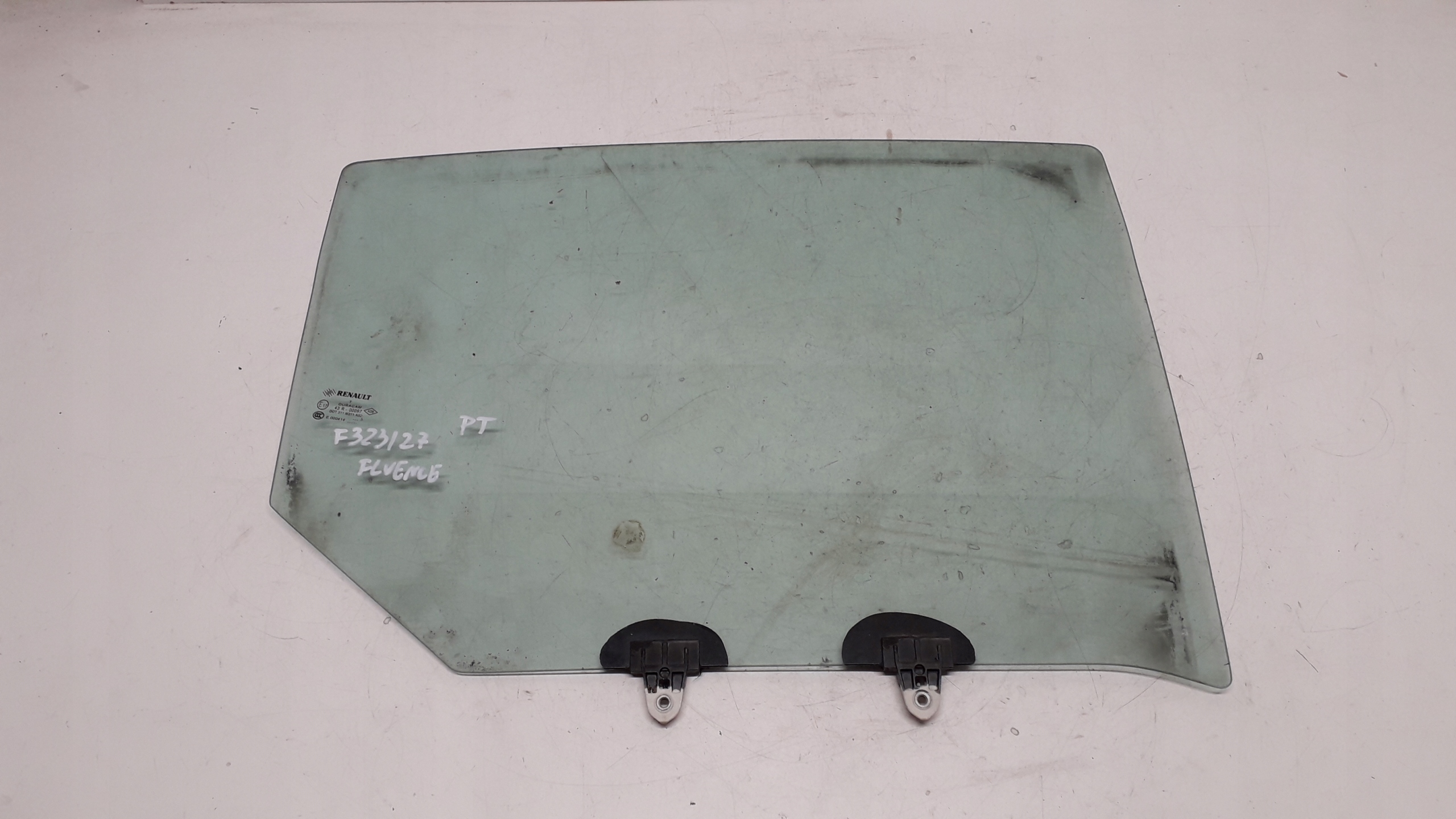RENAULT FLUENCE SZYBA PRAWY TYŁ
