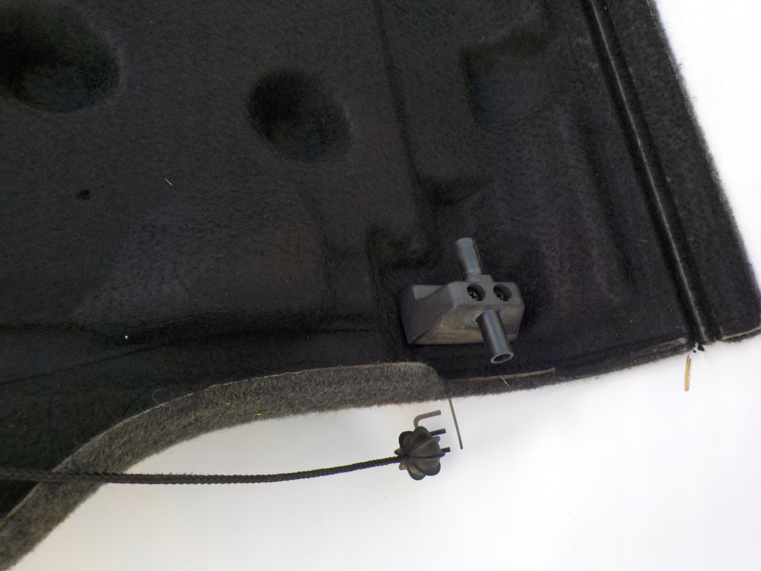 полка задняя seat 5P5867769C