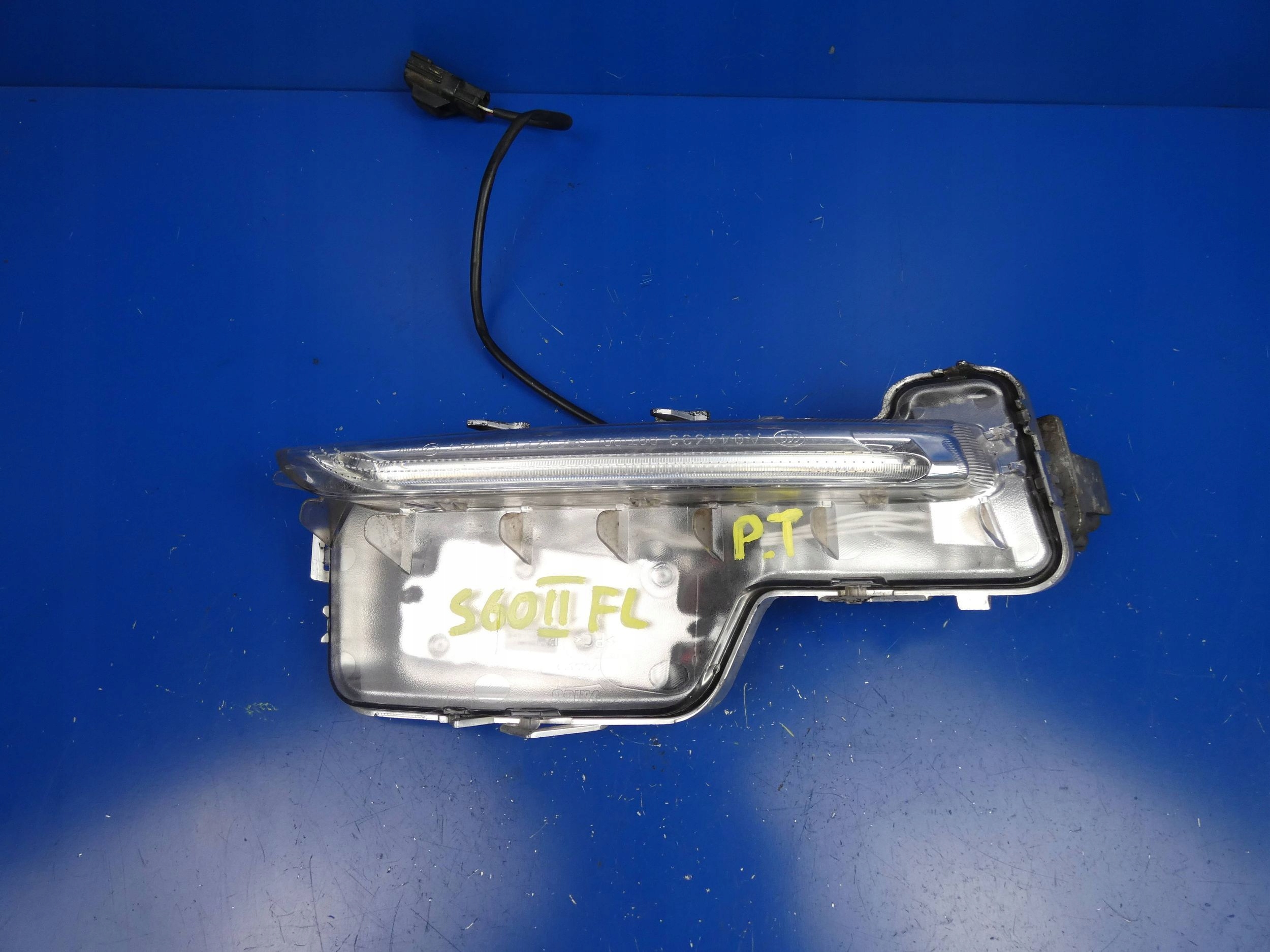 VOLVO S60 II V60 LIFT light DO running daytime DRL LED right front