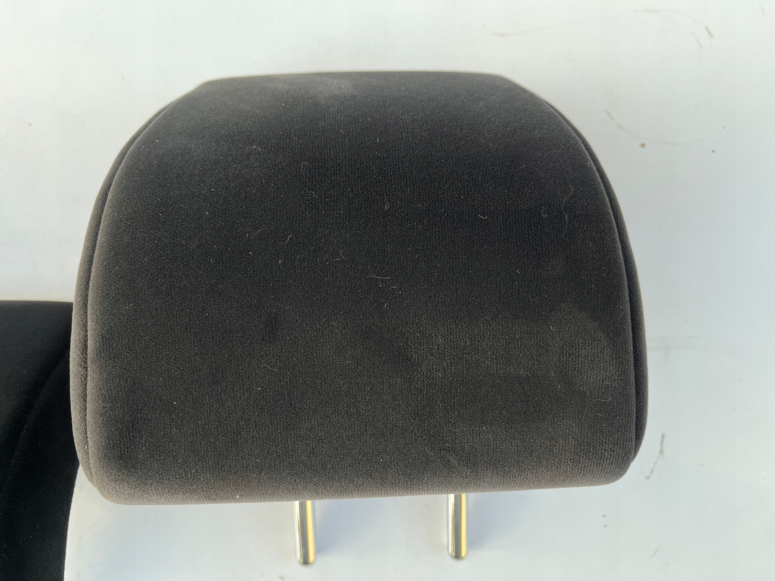 arm rests rest rear part TYLENEJ KANAPY Citroen C4 and 04-08r.