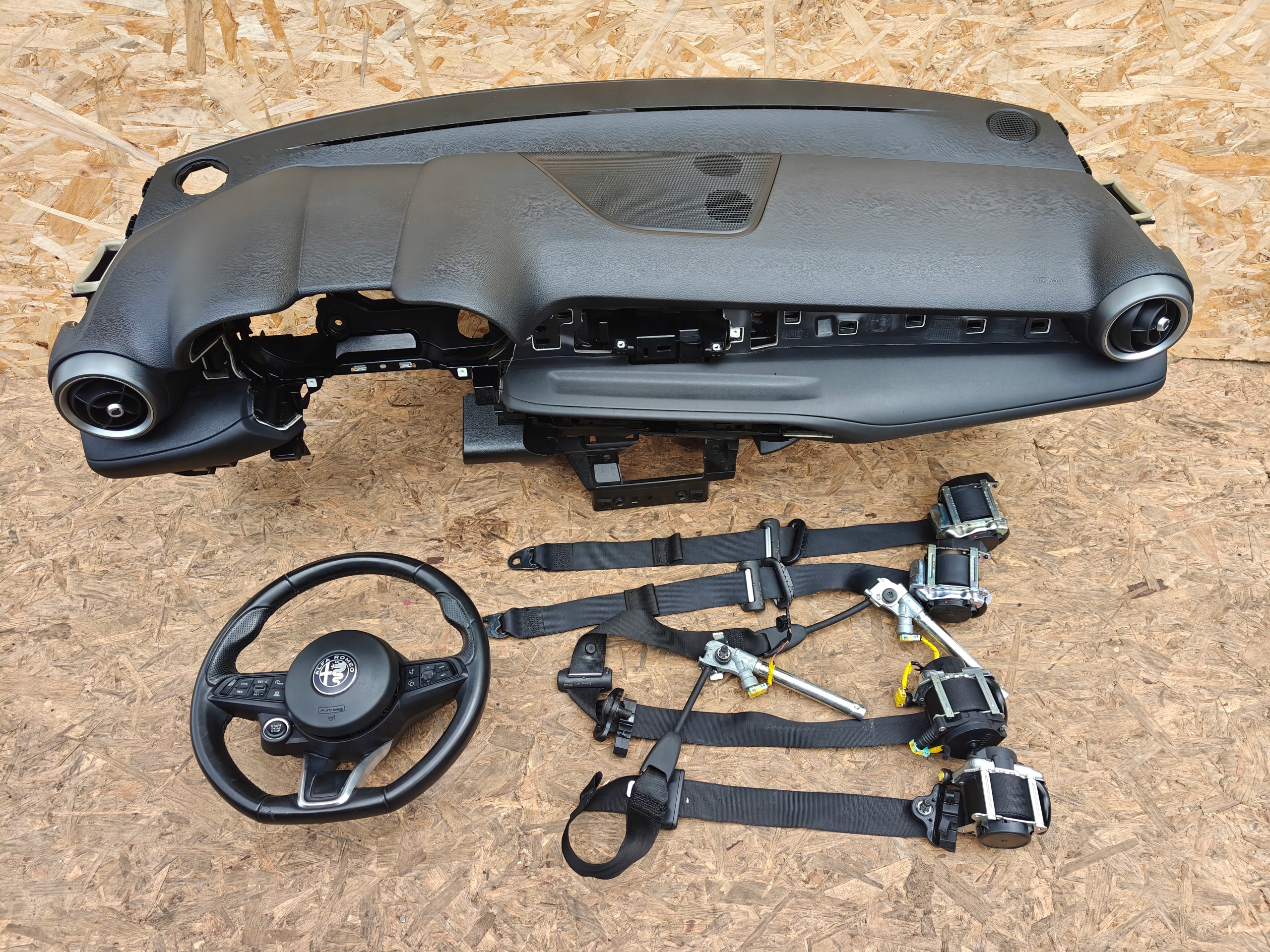 console dashboard airbag tension belts ALFA ROMEO TONALE original !!!