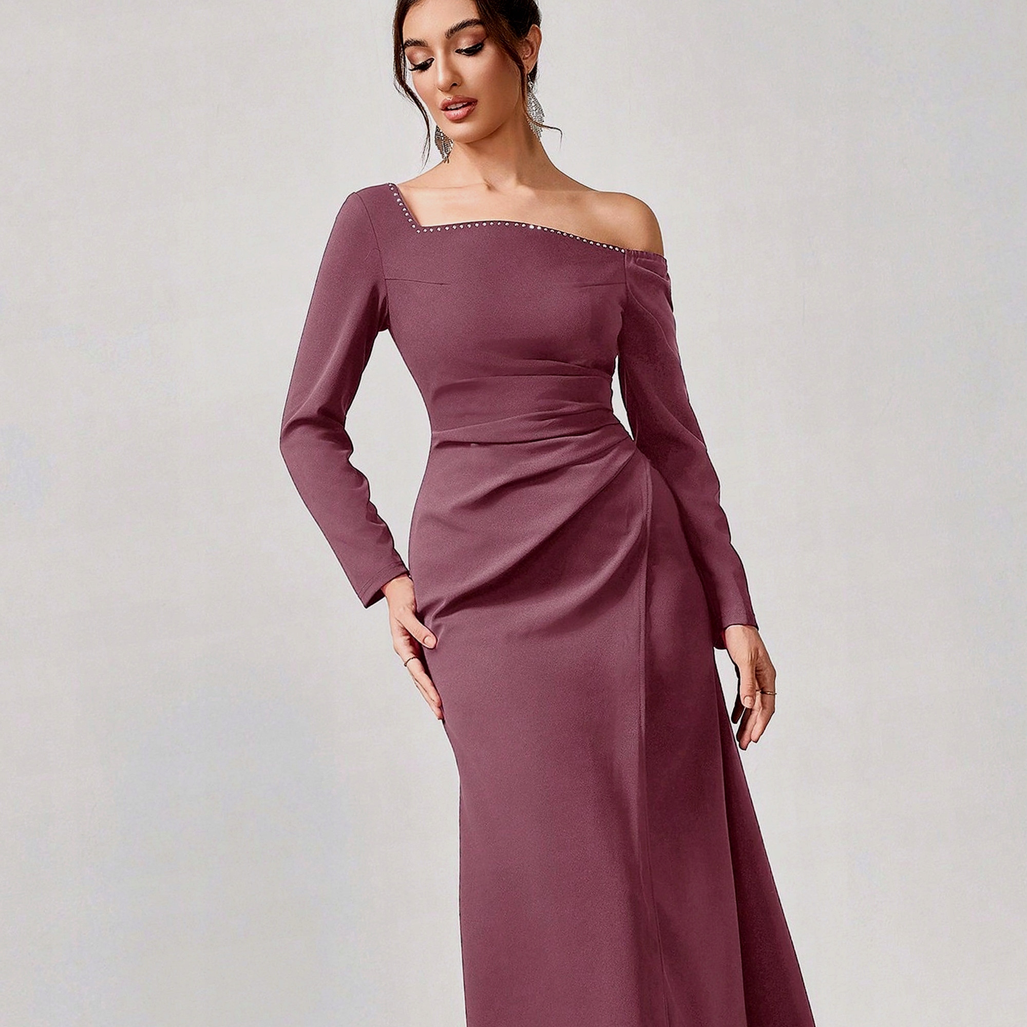 Šaty s dlouhým výstřihem a čtvercovým výstřihem Dusty Pink XL 42