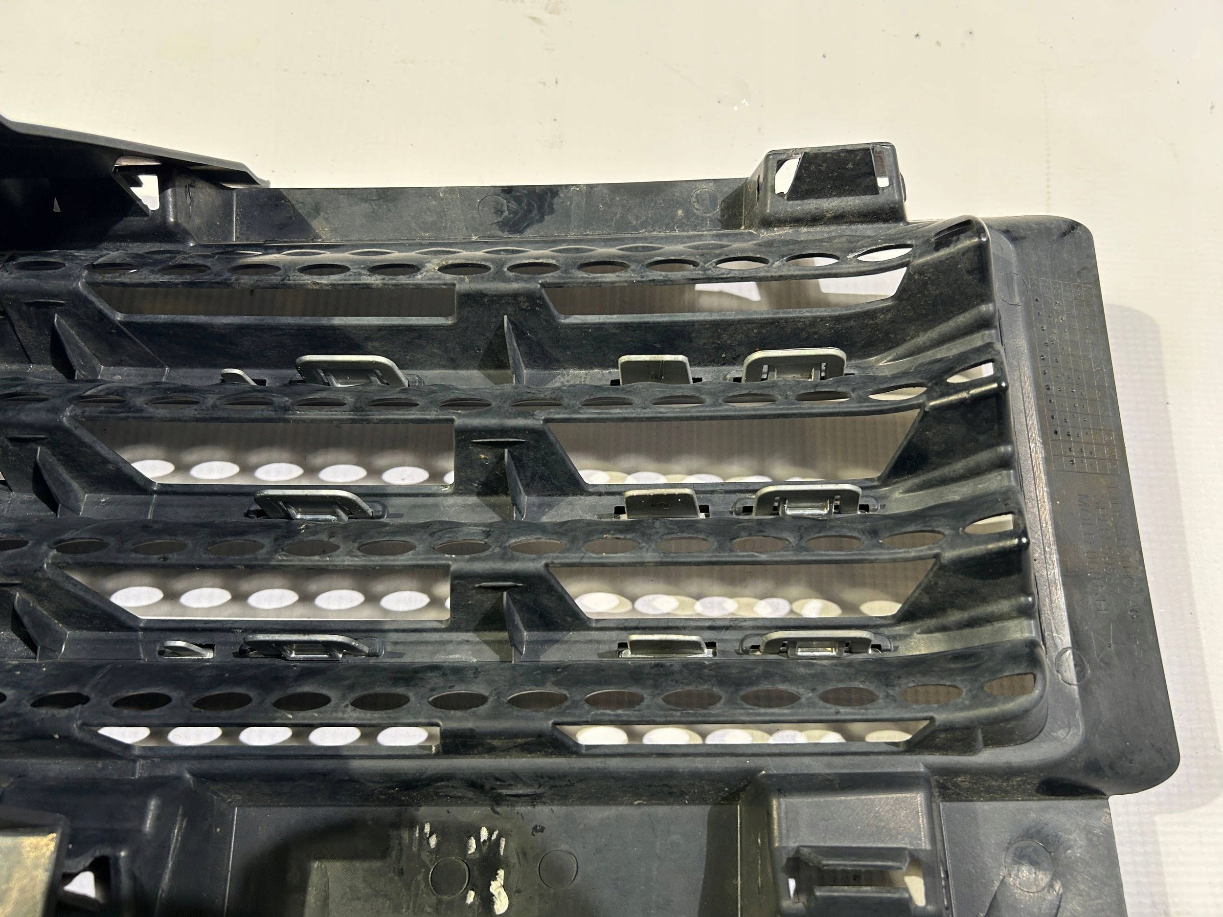 grill front front of a bumper grille chrom Dodge RAM 1500 2013