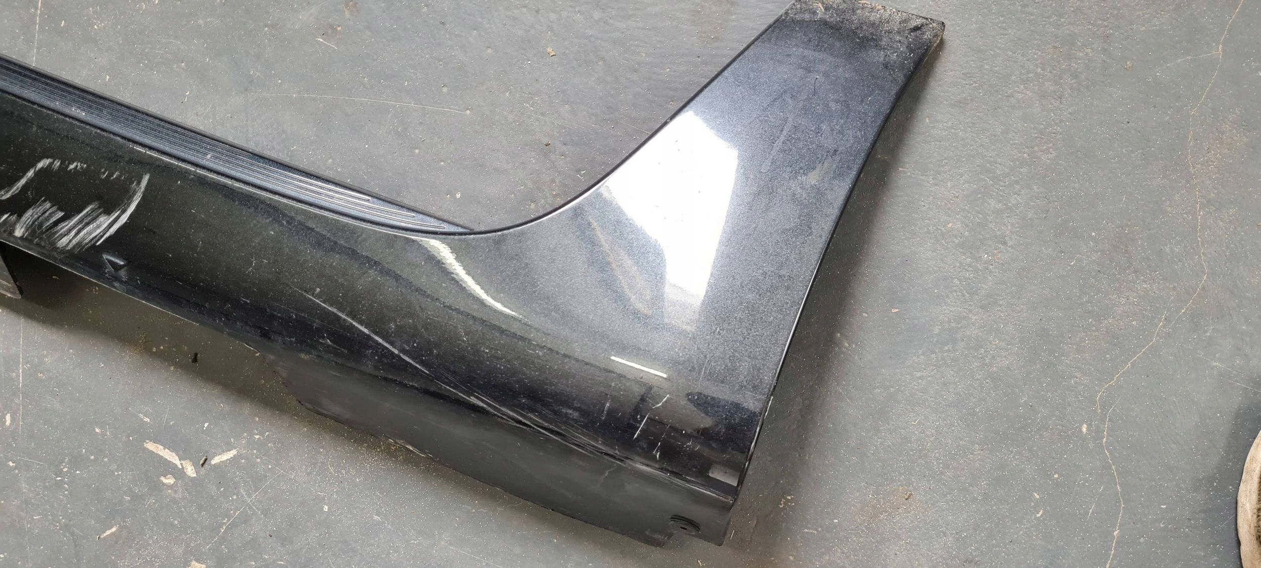 Chrysler Pacifica 2022 moulding cap threshold left PXR