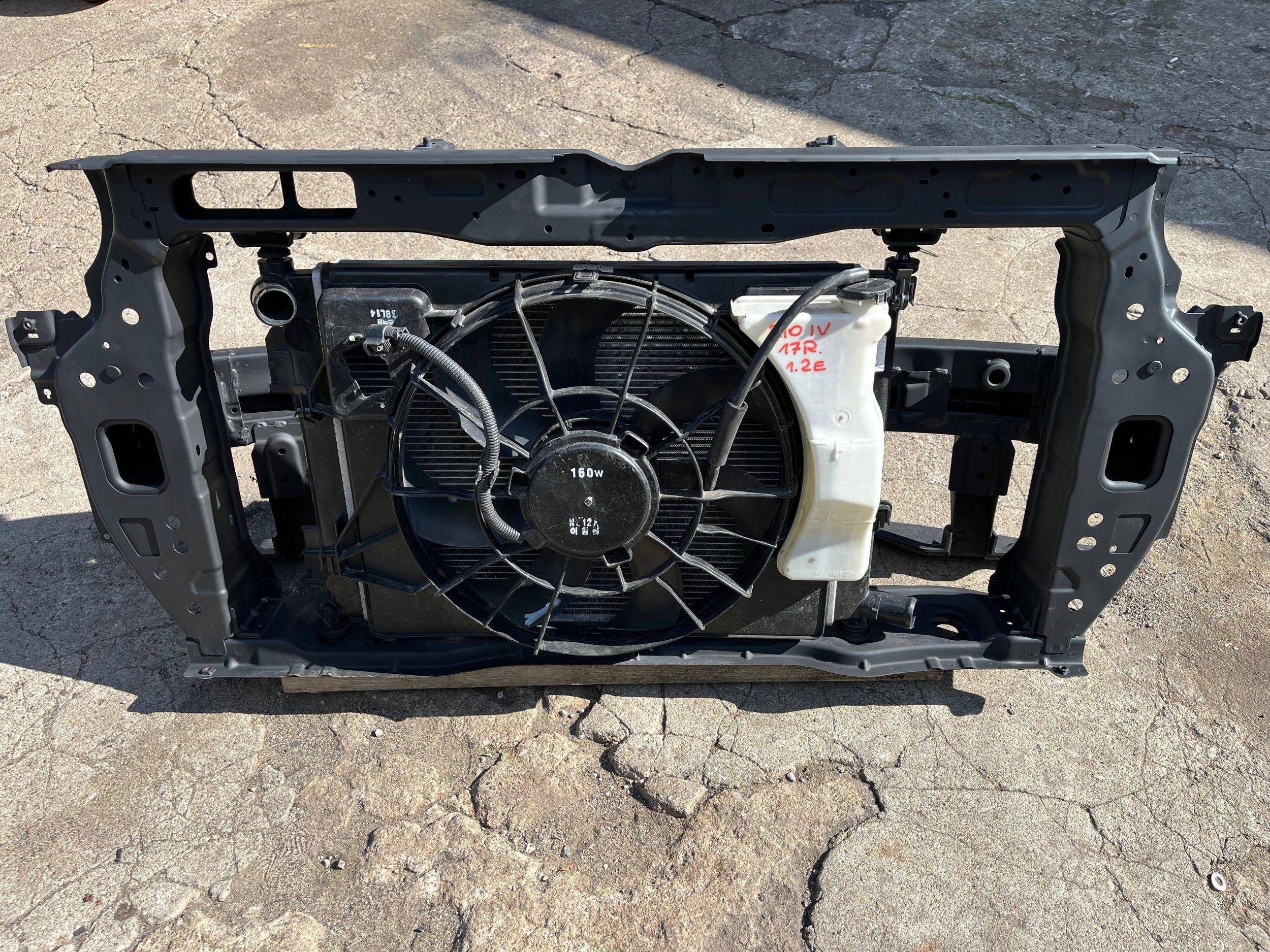 KIA RIO IV 4 1,2 1,4 support panel for radiators sider water cooler fan 2017