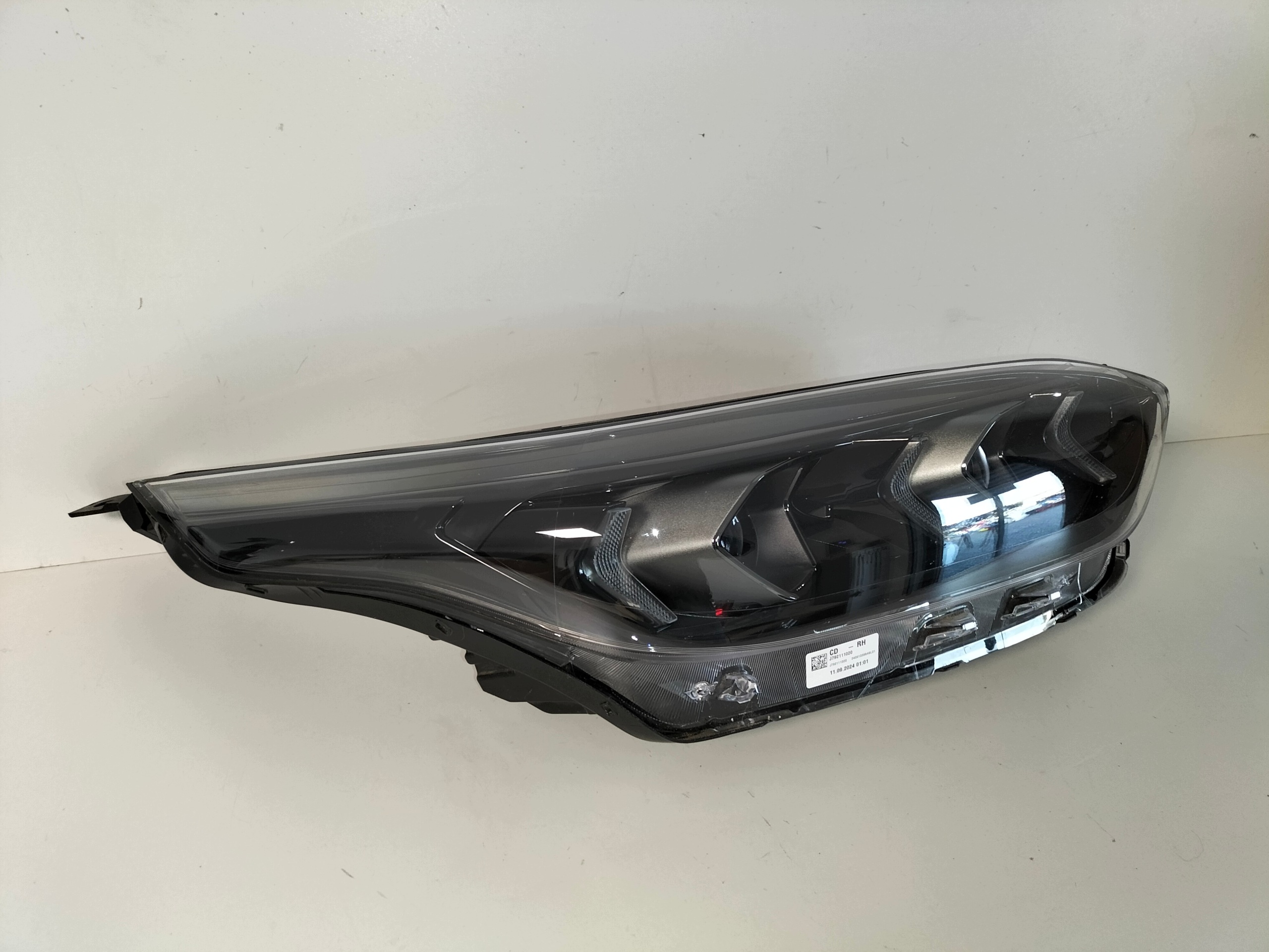 light front reflektor right KIA CEED 3 III LIFT 21- FULL LED , connector 14