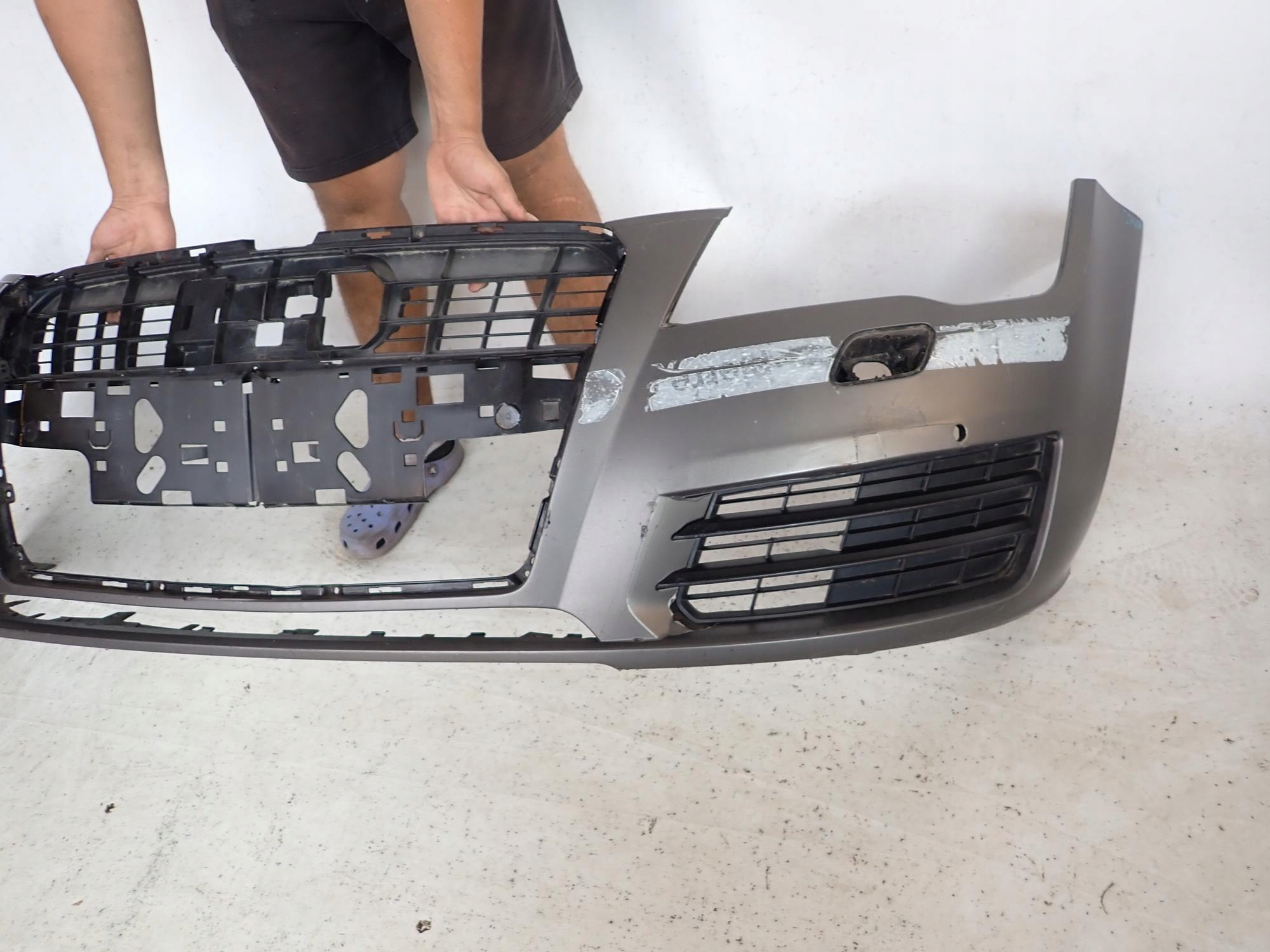 AUDI A7 and 1 4G 10-14 bumper front front washer PDC