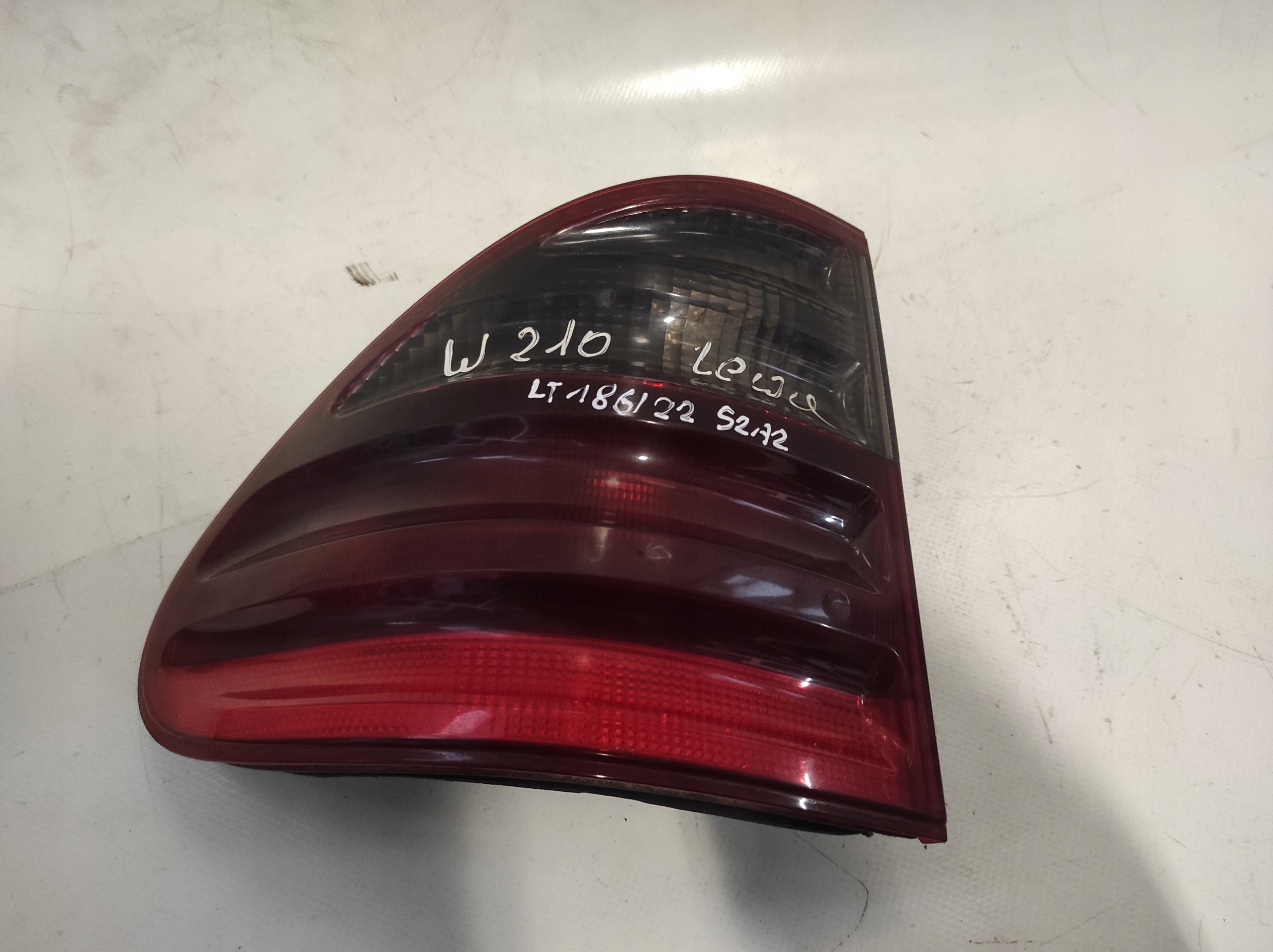MERCEDES W210 light left rear part rear