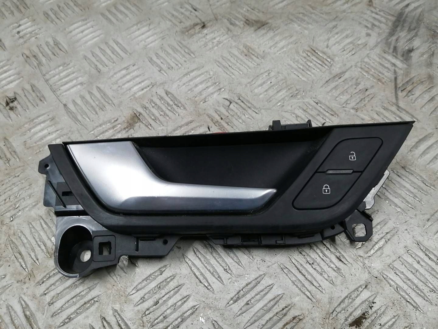 ручка двери внутренняя Audi A6 A7 4K 4K0837019A