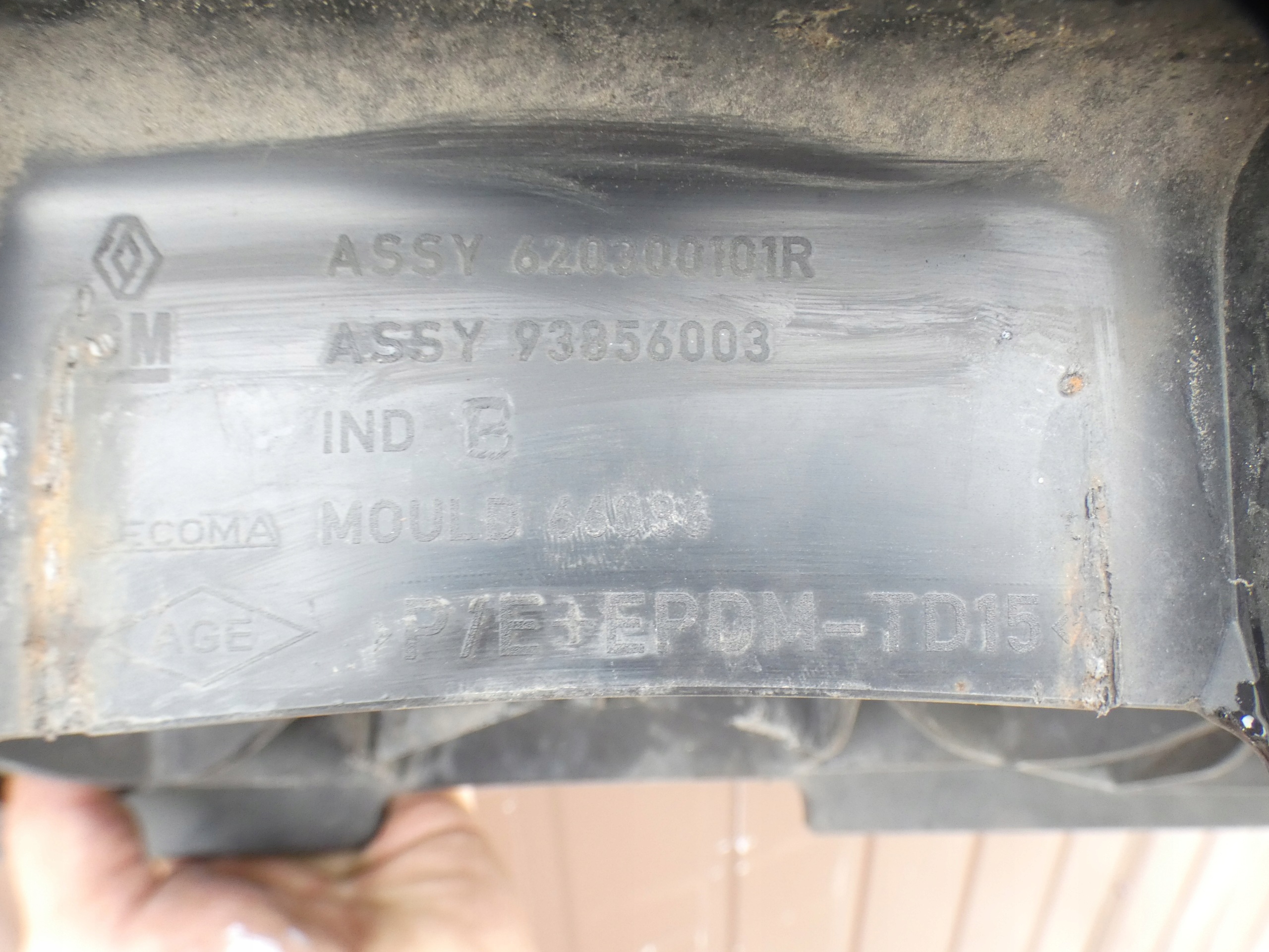 pillar ZDREZAKA front TRAFIC VIVARO 2007-2014R 620300101R