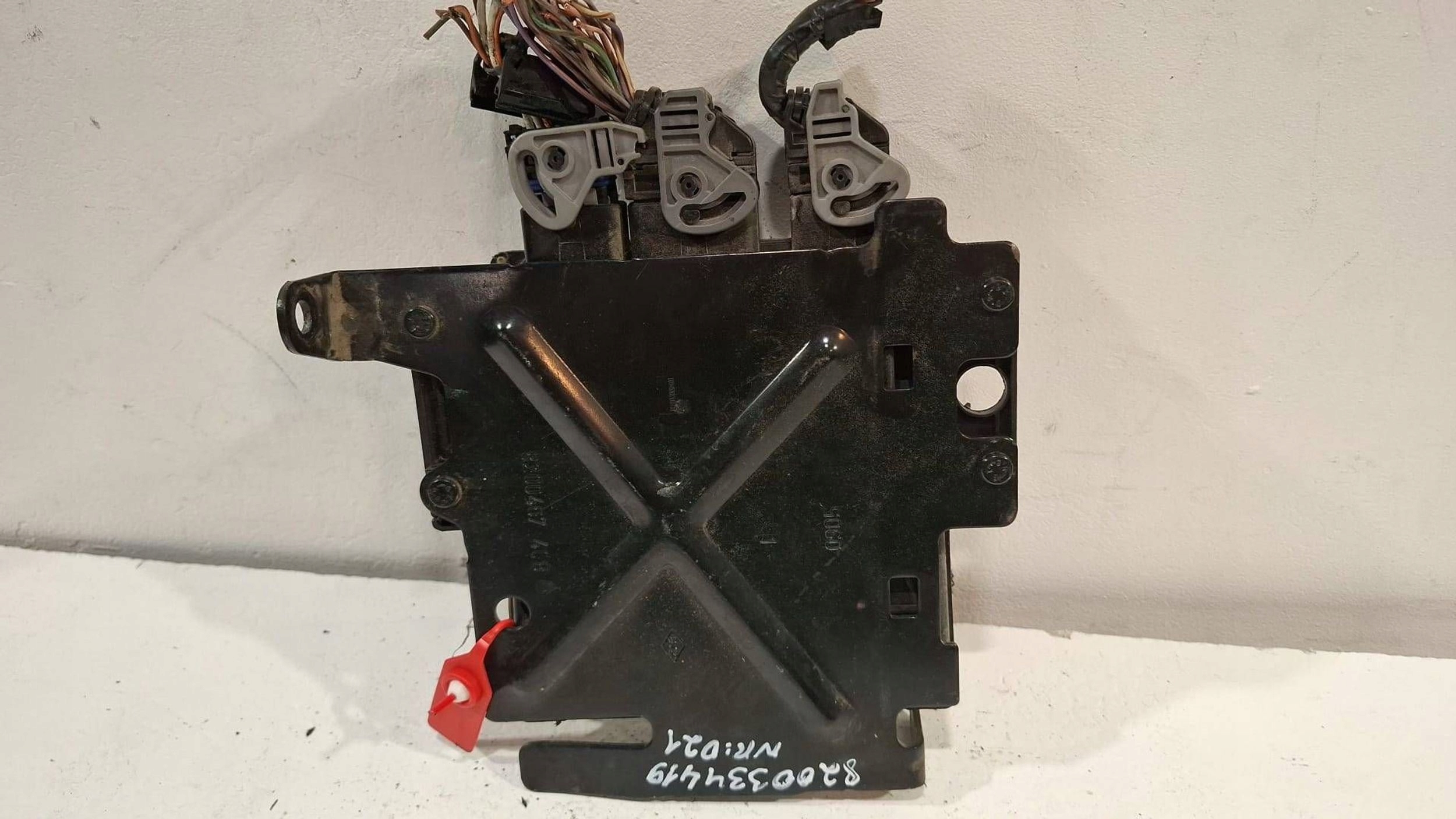 control unit of the engine computer 8200334419 Renault Megane Scenic II 1.5 DCI