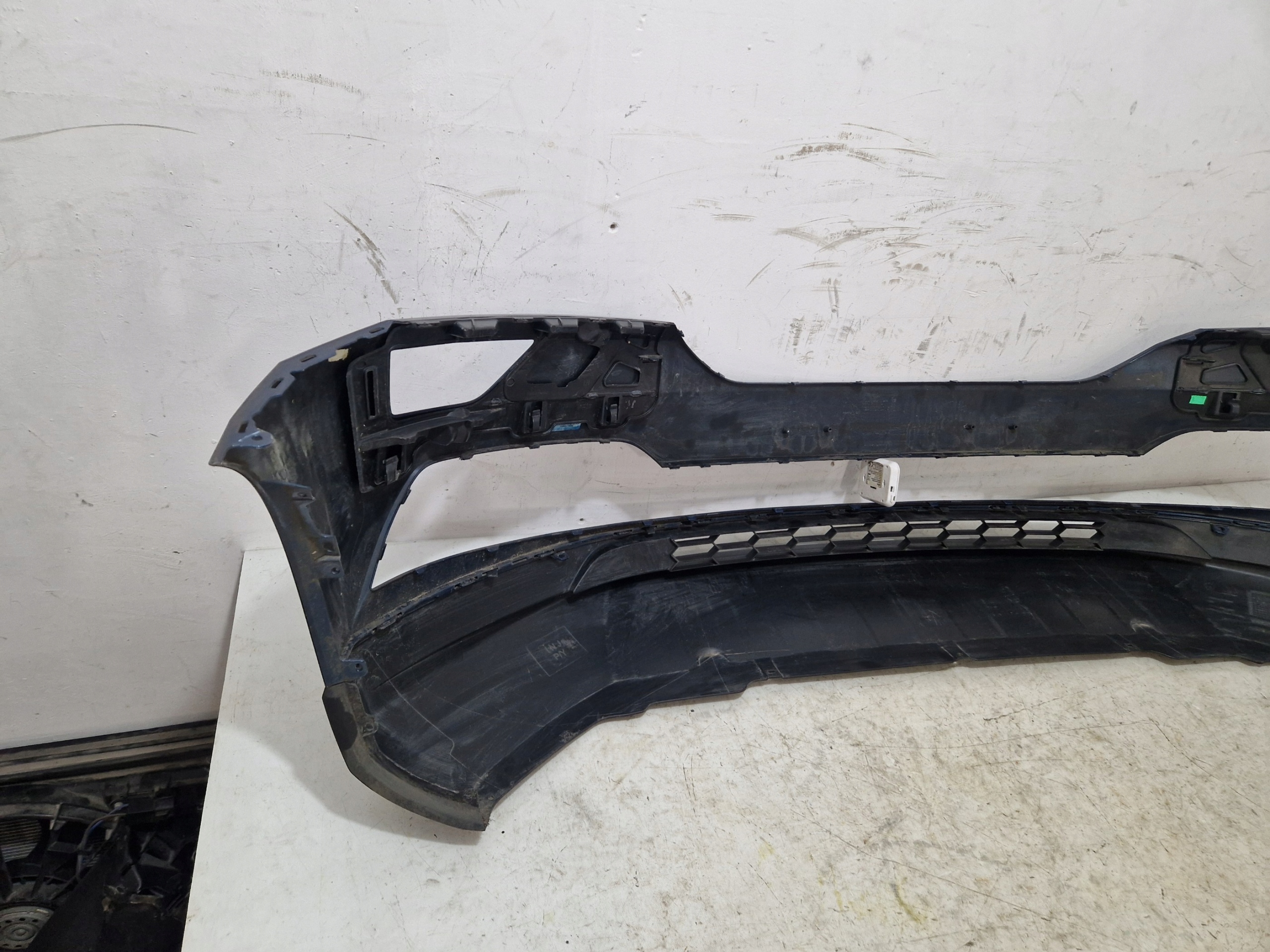 SKODA KAROQ bumper front front SPOILER grill 17-21r 57A807221