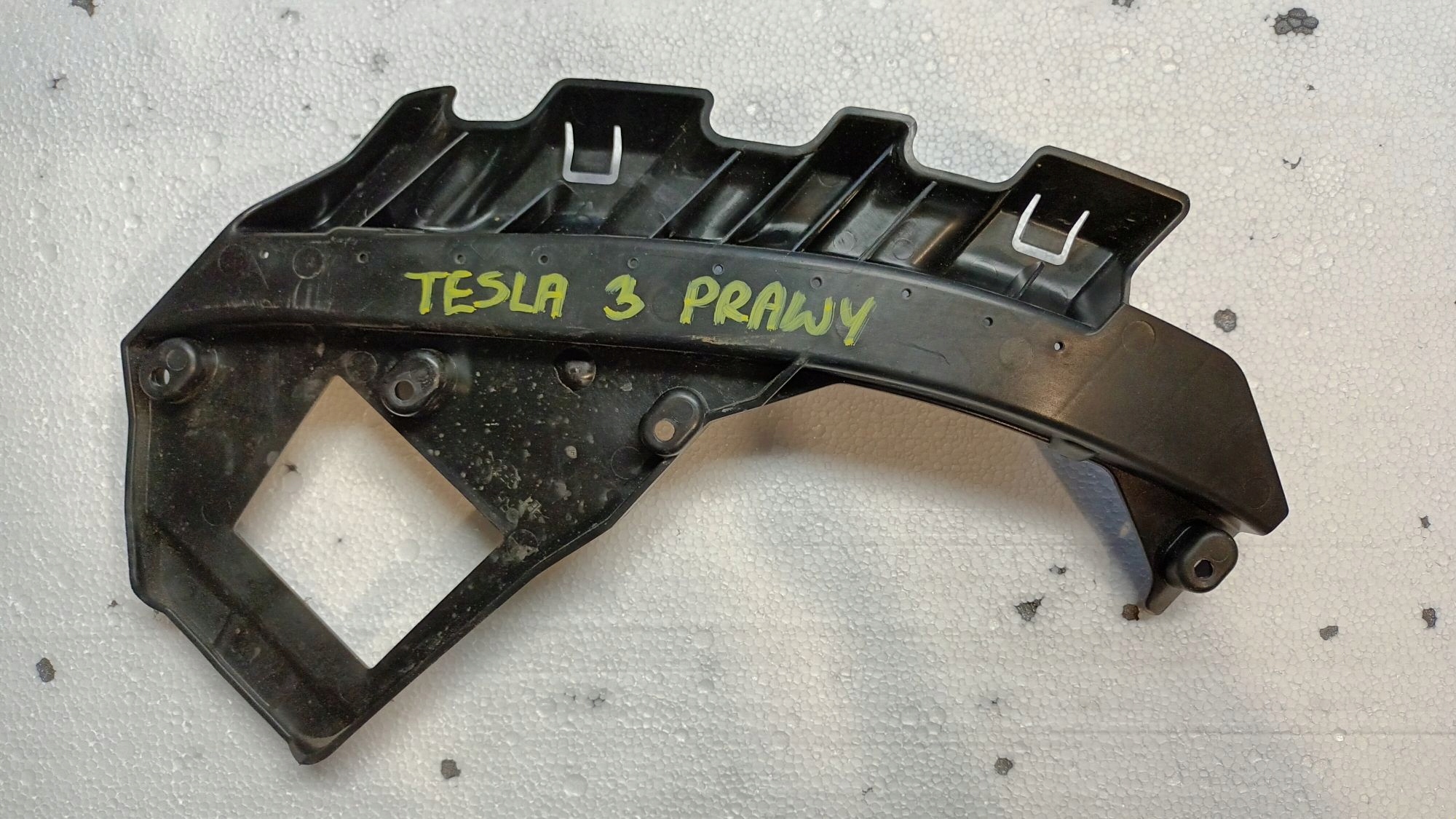 Droite Support phare avant TESLA MODEL 3 17->